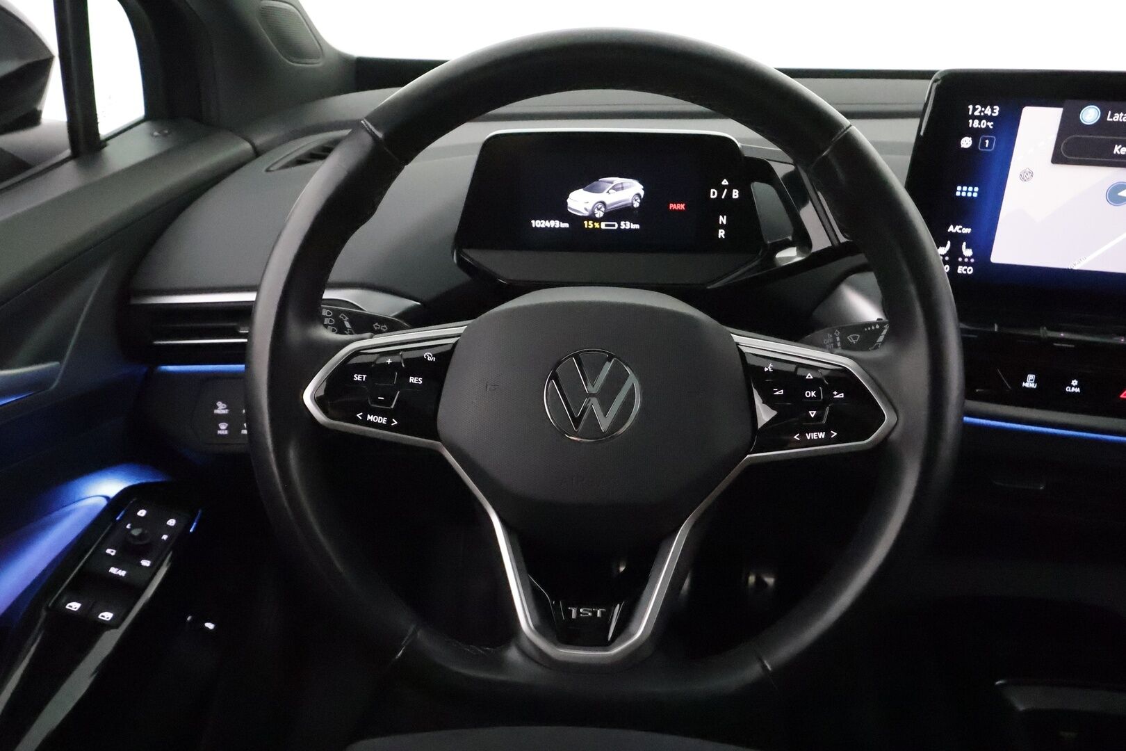 VOLKSWAGEN ID.4 2021 Pro Performance 1ST MAX **Lämpöpumppu / ACC / Matrix / Lasikatto / Koukku / 360° / Hierovat Sportpenkit Muistilla** - Akku kuntotarkastettu **HUIPPU KAMOILLA**