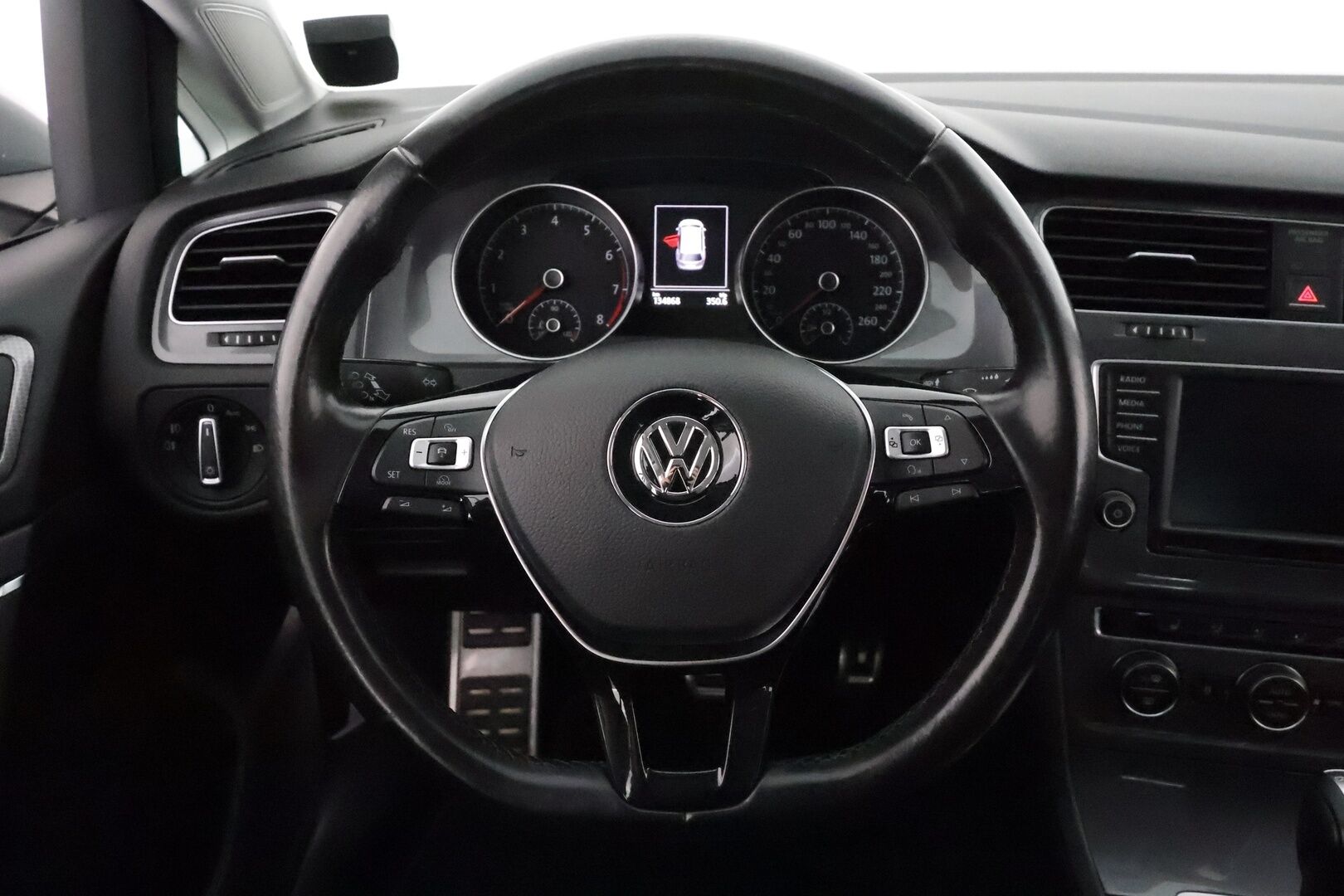 VOLKSWAGEN GOLF 2016 Variant Alltrack 1,8 TSI 132 kW 4MOTION DSG **ACC / Koukku / Navi / KeylessGo / Webasto / P.tutkat** - Kahdet renkaat aluvanteilla