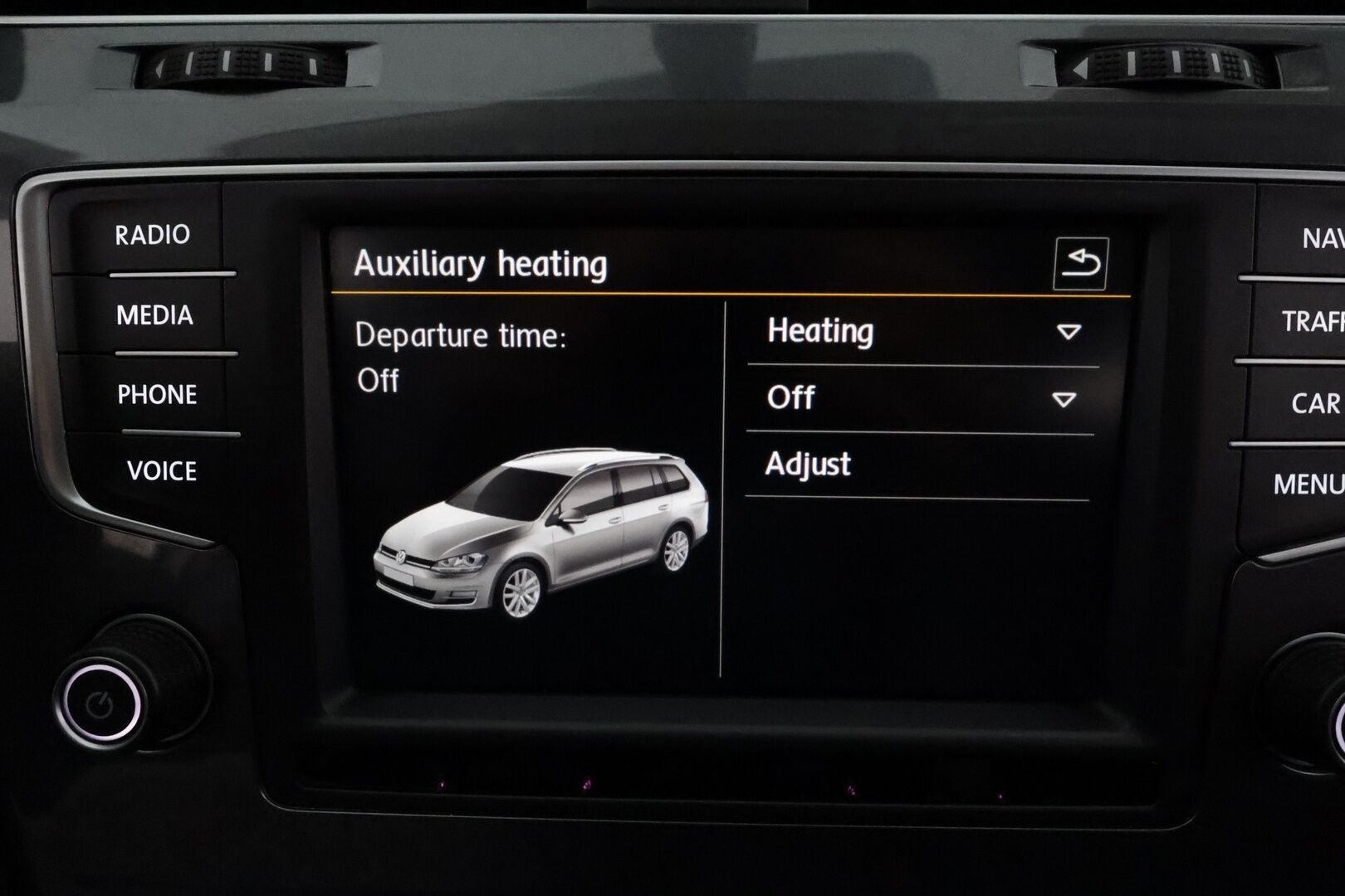 VOLKSWAGEN GOLF 2016 Variant Alltrack 1,8 TSI 132 kW 4MOTION DSG **ACC / Koukku / Navi / KeylessGo / Webasto / P.tutkat** - Kahdet renkaat aluvanteilla