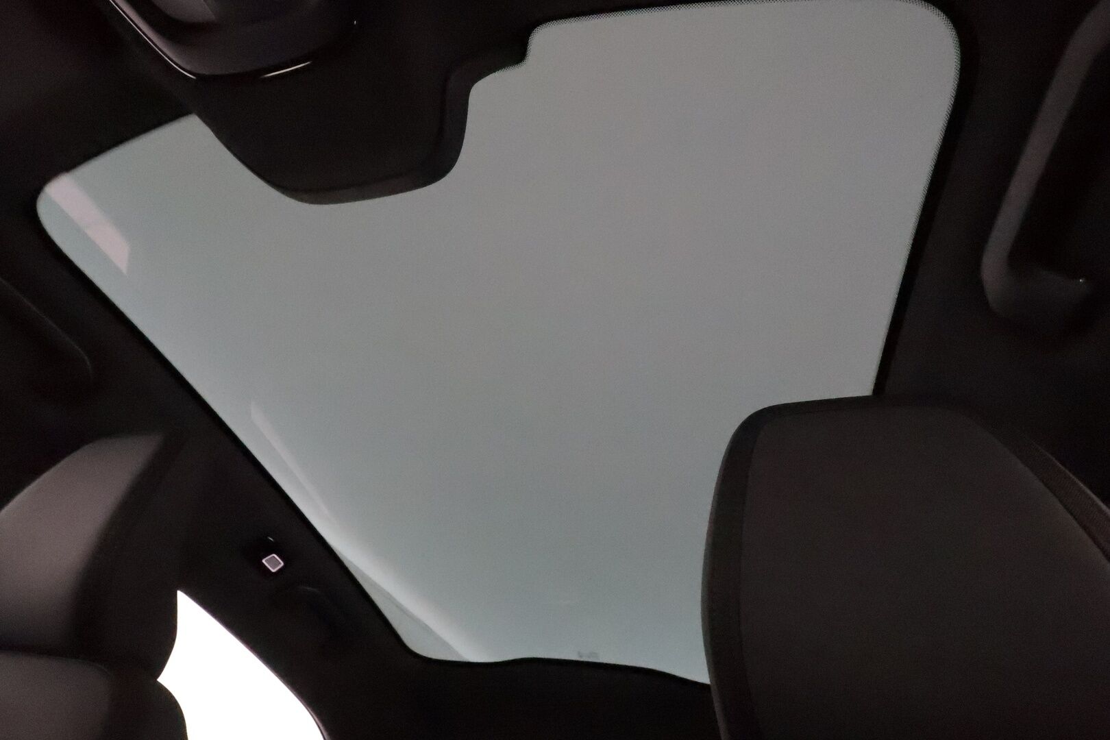 POLESTAR 2 2023 Long Range Single Motor, 170kW, 78kWh **ACC / H&K / ILP / 360° / Muistipenkki / LED / BLIS / Lasikatto** - Akku kuntotarkastettu 
