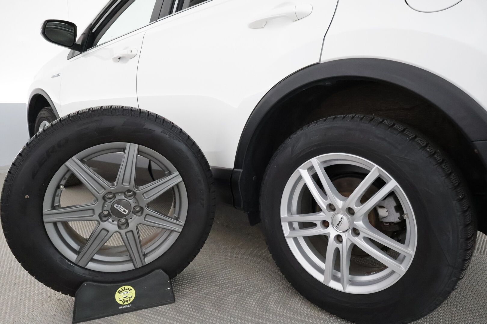 TOYOTA RAV4 2016 2,5 Hybrid AWD Active * Adapt.Vakkari / Peruutuskamera / Sähköluukku / Navi / Juuri tullut Tampereelle! - Kahdet Renkaat / Merkkihuollettu!