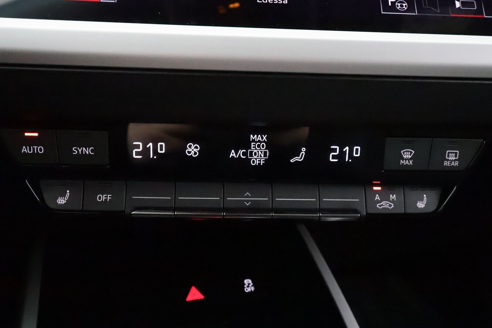 AUDI Q4 E-TRON 2023 50 Quattro Proline * ILP / ACC / Koukku / Matrix-LED / 360-Kamera  / Sporttipenkit * - Kahdet Renkaat