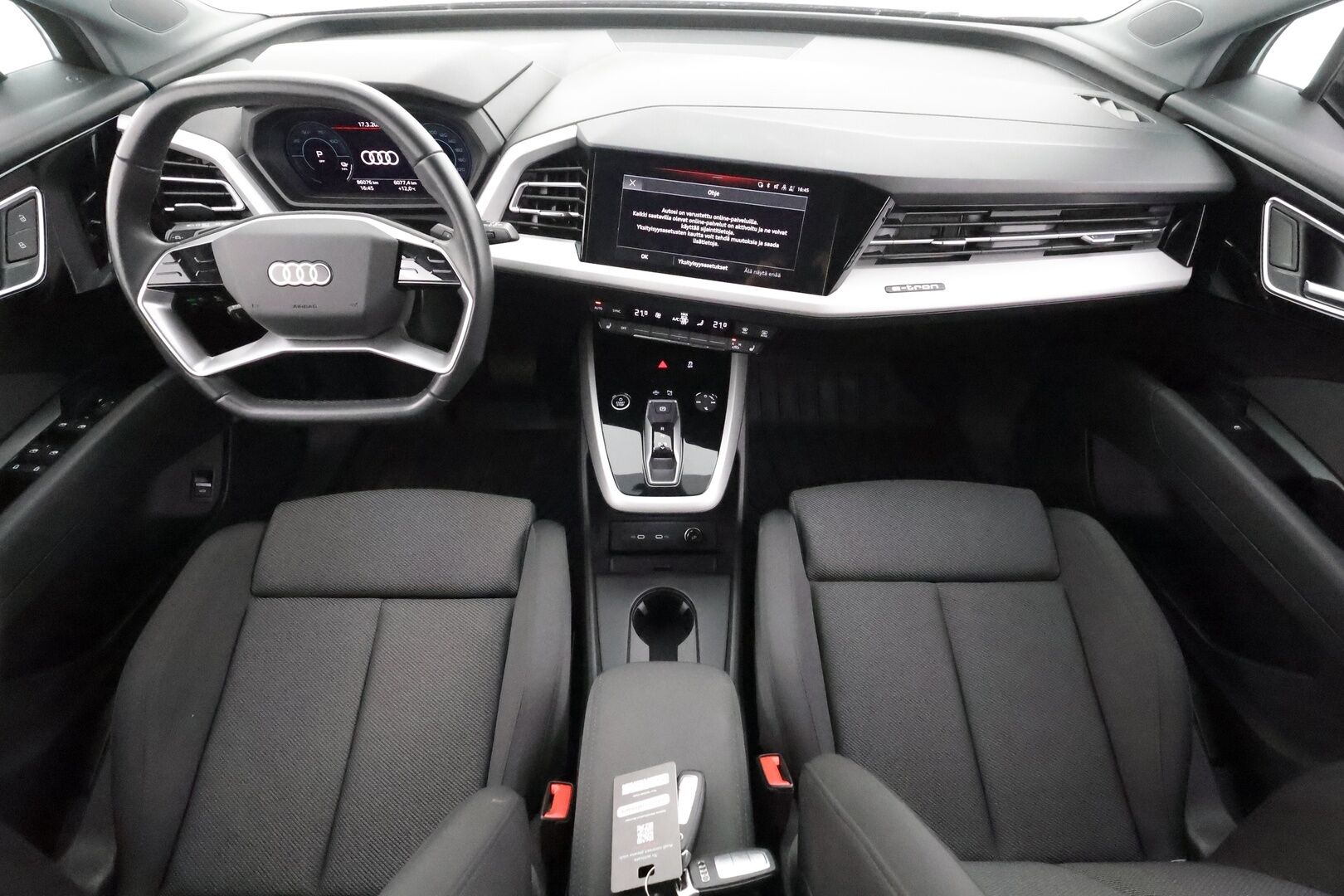 AUDI Q4 E-TRON 2023 50 Quattro Proline * ILP / ACC / Koukku / Matrix-LED / 360-Kamera  / Sporttipenkit * - Kahdet Renkaat