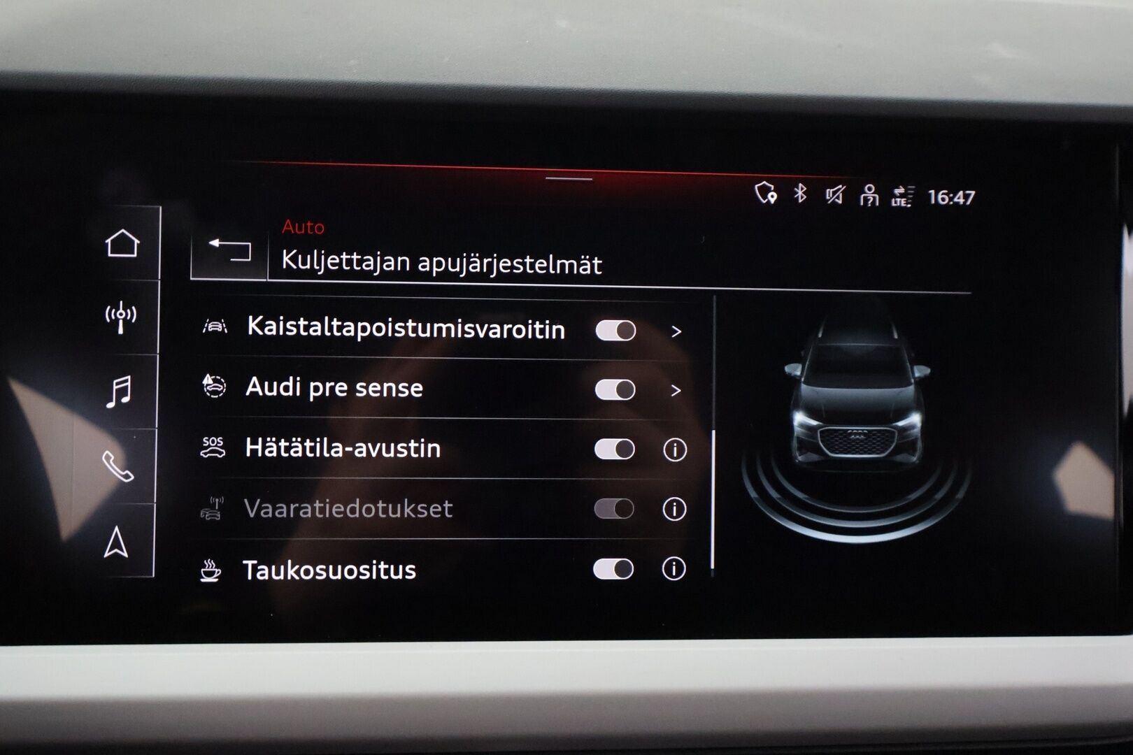 AUDI Q4 E-TRON 2023 50 Quattro Proline * ILP / ACC / Koukku / Matrix-LED / 360-Kamera  / Sporttipenkit * - Kahdet Renkaat