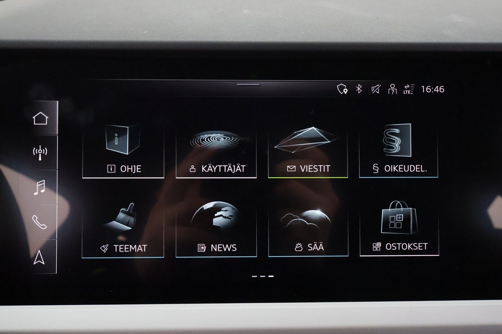 AUDI Q4 E-TRON 2023 50 Quattro Proline * ILP / ACC / Koukku / Matrix-LED / 360-Kamera  / Sporttipenkit * - Kahdet Renkaat