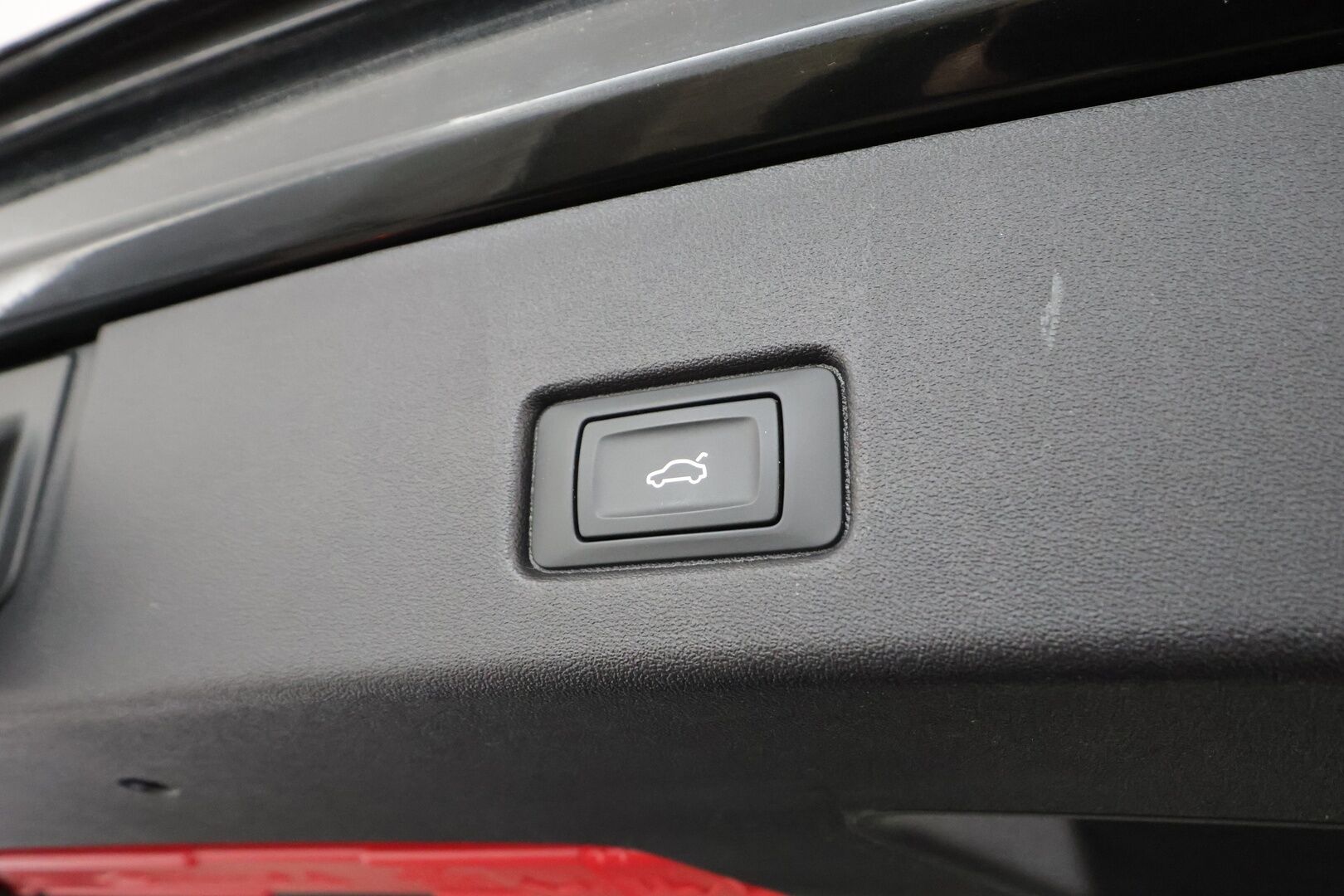 AUDI Q4 E-TRON 2023 50 Quattro Proline * ILP / ACC / Koukku / Matrix-LED / 360-Kamera  / Sporttipenkit * - Kahdet Renkaat