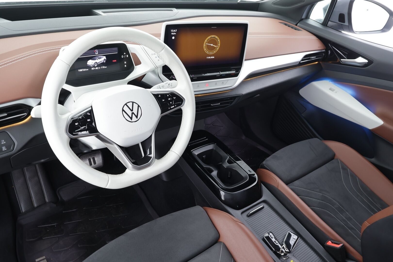 VOLKSWAGEN ID.5 2023 150kW 82kWh Pro Performance * ILP / ACC / Koukku / Ergoactive Hierovat Muistipenkit / 360-Kamera / LED* - Merkkihuollettu / Akku kuntotarkastettu SoH 94,3% /  Kahdet Renkaat