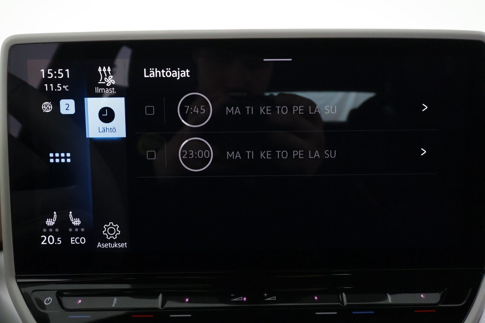 VOLKSWAGEN ID.5 2023 150kW 82kWh Pro Performance * ILP / ACC / Koukku / Ergoactive Hierovat Muistipenkit / 360-Kamera / LED* - Merkkihuollettu / Akku kuntotarkastettu SoH 94,3% /  Kahdet Renkaat