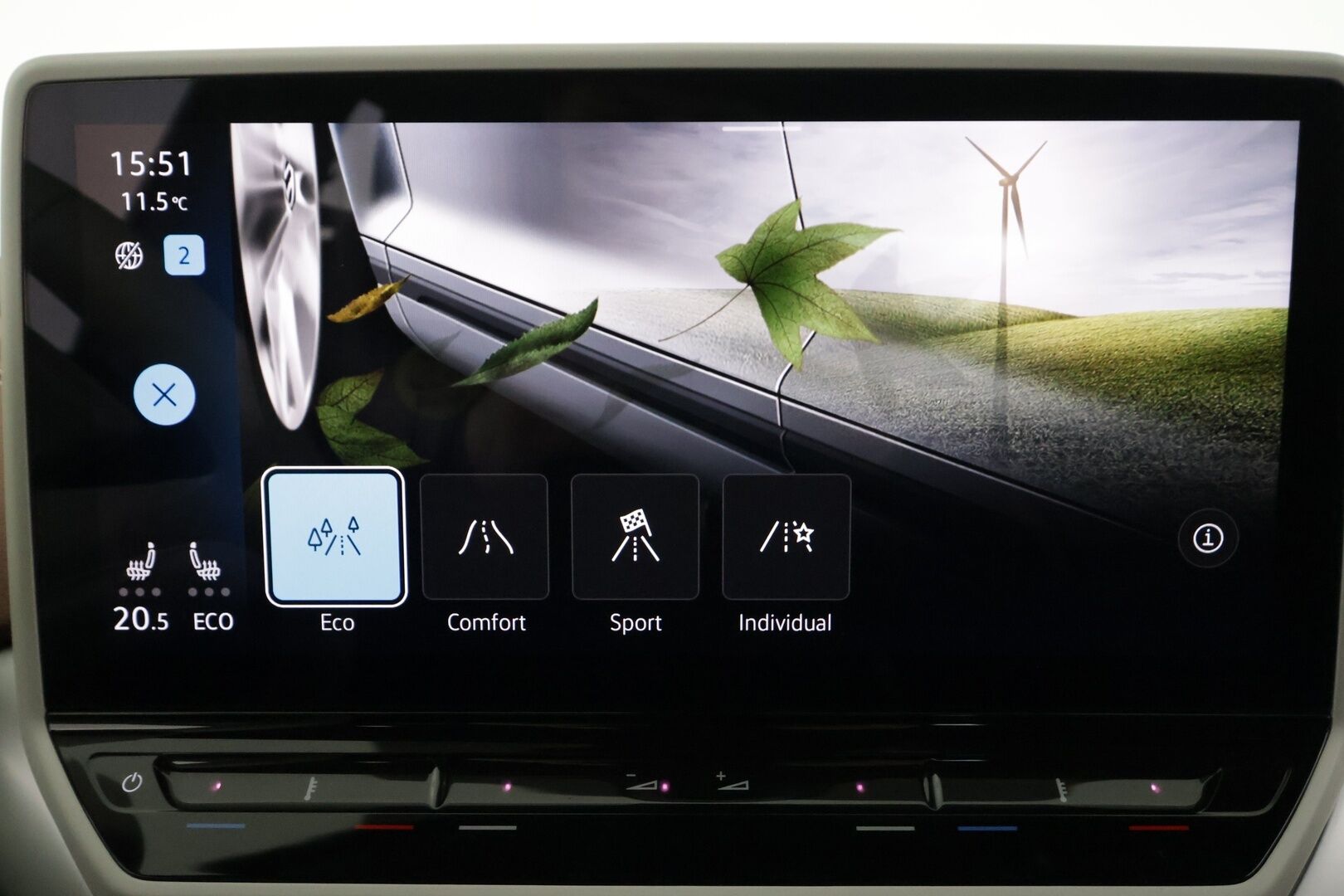 VOLKSWAGEN ID.5 2023 150kW 82kWh Pro Performance * ILP / ACC / Koukku / Ergoactive Hierovat Muistipenkit / 360-Kamera / LED* - Merkkihuollettu / Akku kuntotarkastettu SoH 94,3% /  Kahdet Renkaat