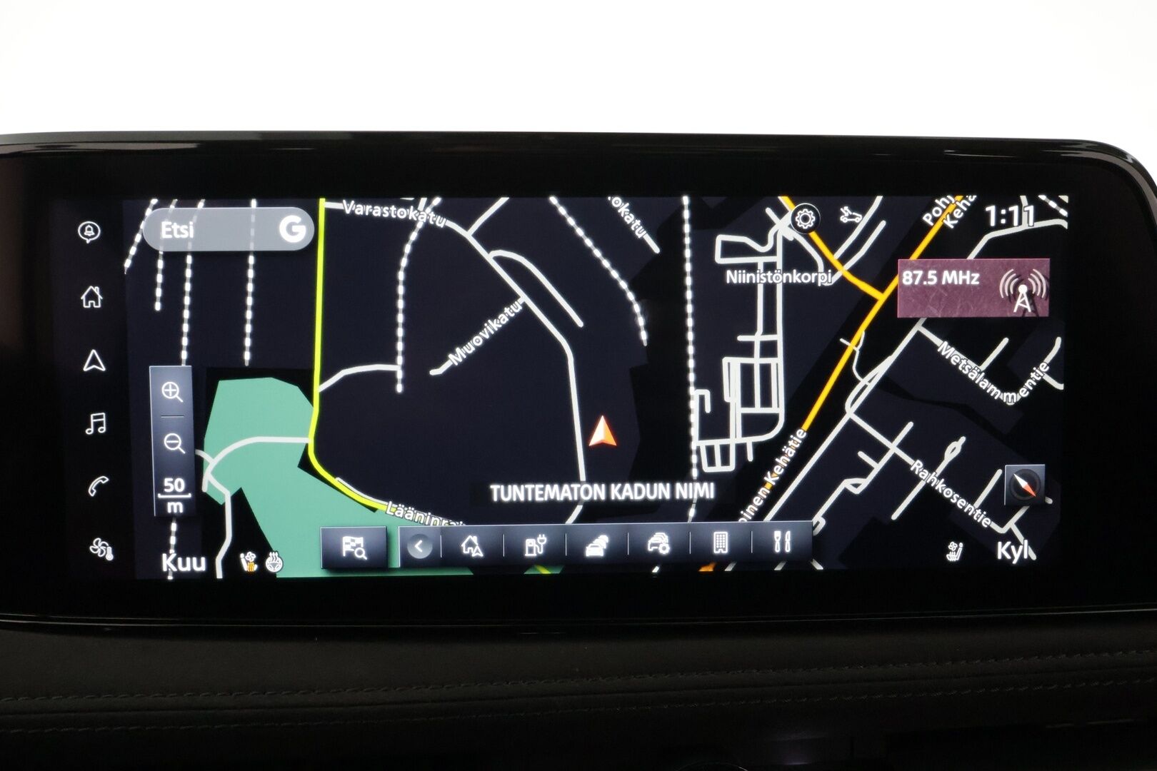 NISSAN ARIYA 2023 87kWh Evolve e-4ORCE * Panorama / Koukku / Bose / ACC / 360 / Ilmastoitu Muistipenkki / Kaistavahti / Navi / Keyless * - Merkkihuollot / Akku kuntotarkastettu SoH 98,4% / Kahdet renkaat aluvanteilla - HULLUT AVAJAISHULINAT KORKOTARJOUS 3,29 %