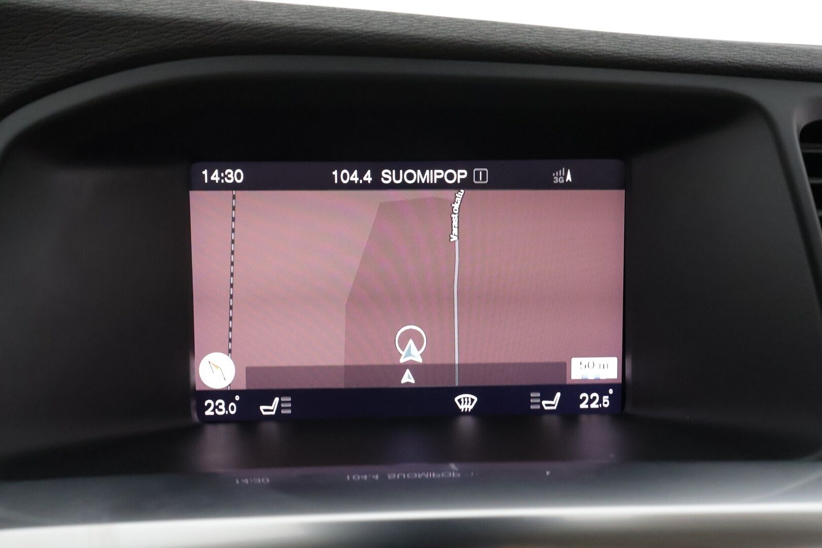 Volvo V60 2018 D3 Classic Summum aut. * ACC / Webasto / Kattoluukku / Muistipenkki / Harman&Kardon / P.kamera * - Hienot varusteet! / Pienet kilometrit / Ei Adblue! - HULLUT AVAJAISHULINAT KORKOTARJOUS 3,29 %