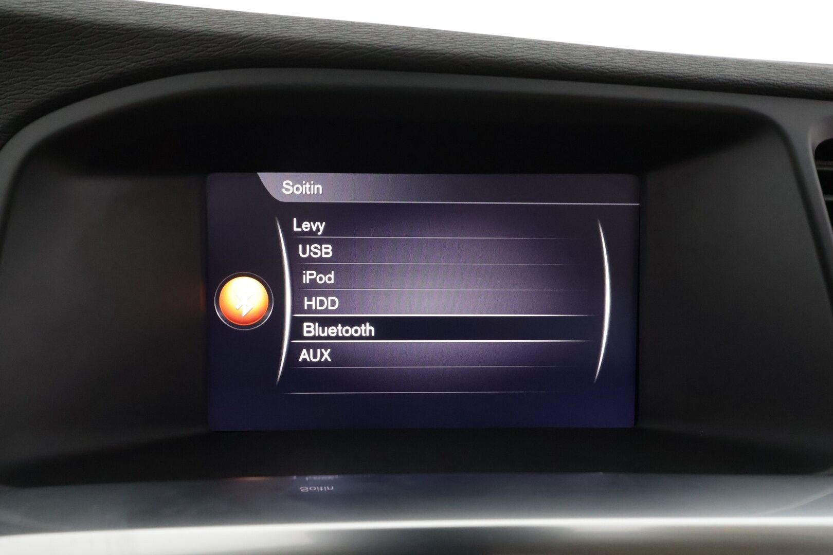 Volvo V60 2018 D3 Classic Summum aut. * ACC / Webasto / Kattoluukku / Muistipenkki / Harman&Kardon / P.kamera * - Hienot varusteet! / Pienet kilometrit / Ei Adblue! - HULLUT AVAJAISHULINAT KORKOTARJOUS 3,29 %