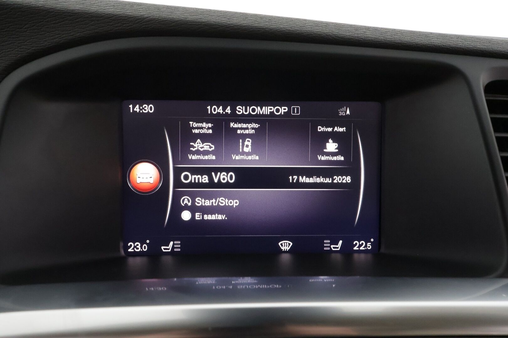 Volvo V60 2018 D3 Classic Summum aut. * ACC / Webasto / Kattoluukku / Muistipenkki / Harman&Kardon / P.kamera * - Hienot varusteet! / Pienet kilometrit / Ei Adblue! - HULLUT AVAJAISHULINAT KORKOTARJOUS 3,29 %