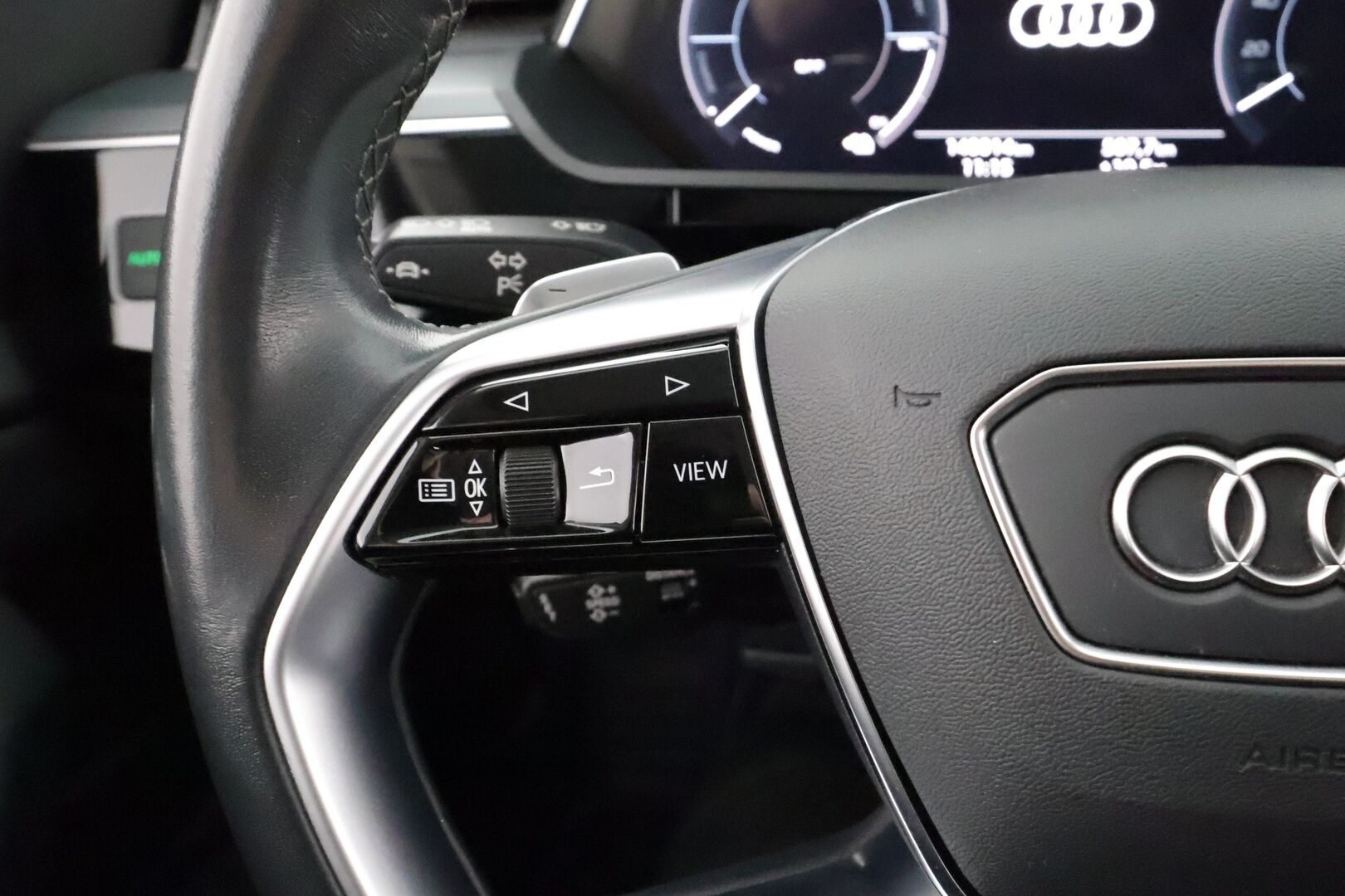 AUDI Q8 E-TRON 2024 50 Quattro - Muistinahat | ACC | Ilma-alusta | Facelift | Lisälämm. | P.Kamera | Navi | LED | ALV | Keylessgo | Audi virtual Cockpit |