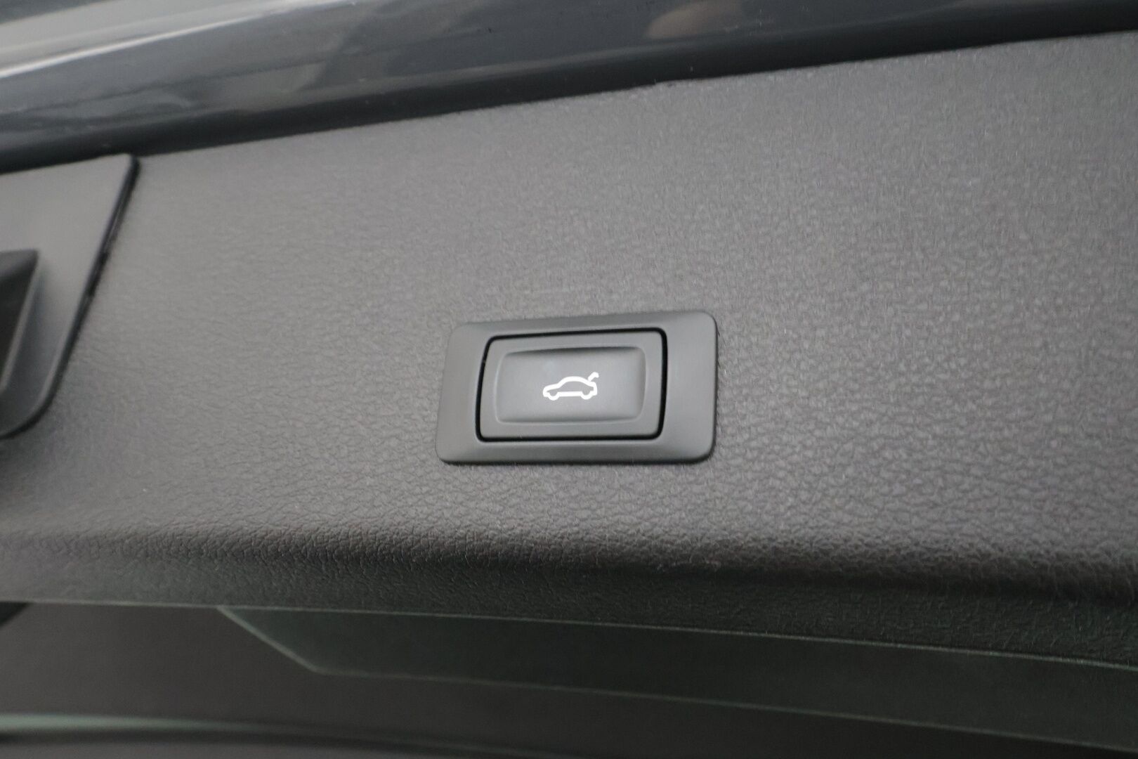 AUDI Q8 E-TRON 2024 50 Quattro - Muistinahat | ACC | Ilma-alusta | Facelift | Lisälämm. | P.Kamera | Navi | LED | ALV | Keylessgo | Audi virtual Cockpit |