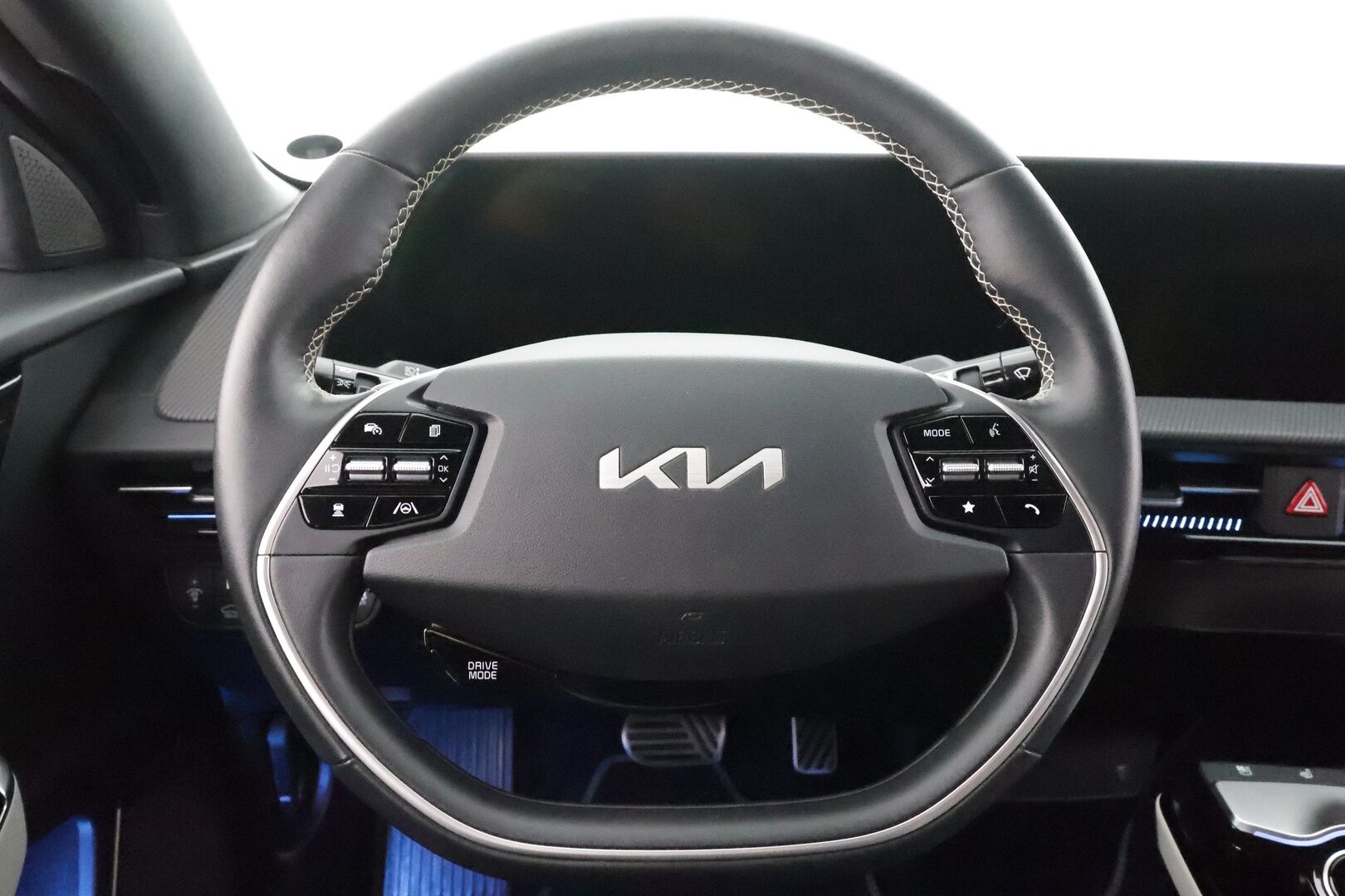 KIA EV6 2023 GT-Line AWD 77 kWh 325 hv * ACC / ILP / Meridian / 360° / Muistipenkki / HUD / Adapt.LED / Ilmastoidut penkit * - Merkkihuollettu