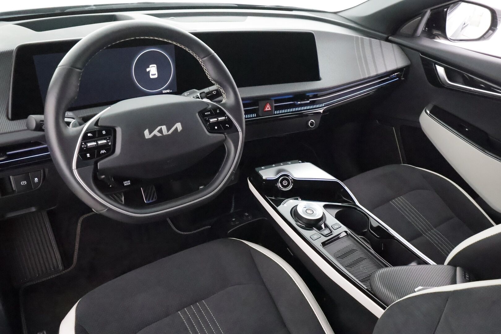 KIA EV6 2023 GT-Line AWD 77 kWh 325 hv * ACC / ILP / Meridian / 360° / Muistipenkki / HUD / Adapt.LED / Ilmastoidut penkit * - Merkkihuollettu