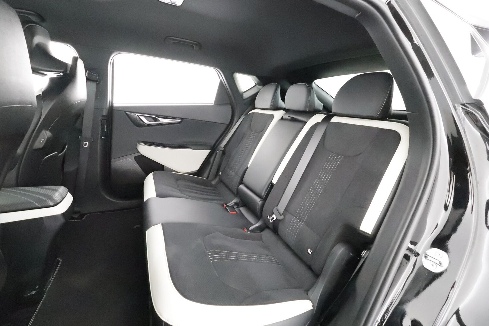 KIA EV6 2023 GT-Line AWD 77 kWh 325 hv * ACC / ILP / Meridian / 360° / Muistipenkki / HUD / Adapt.LED / Ilmastoidut penkit * - Merkkihuollettu