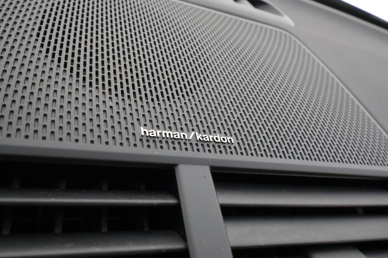 POLESTAR 2 2023 Long Range Dual Motor, 300kW * ILP / Lasikatto / ACC / LED / 360 / H&K / Sportpenkki Muistilla * - 2x Latauskaapelit