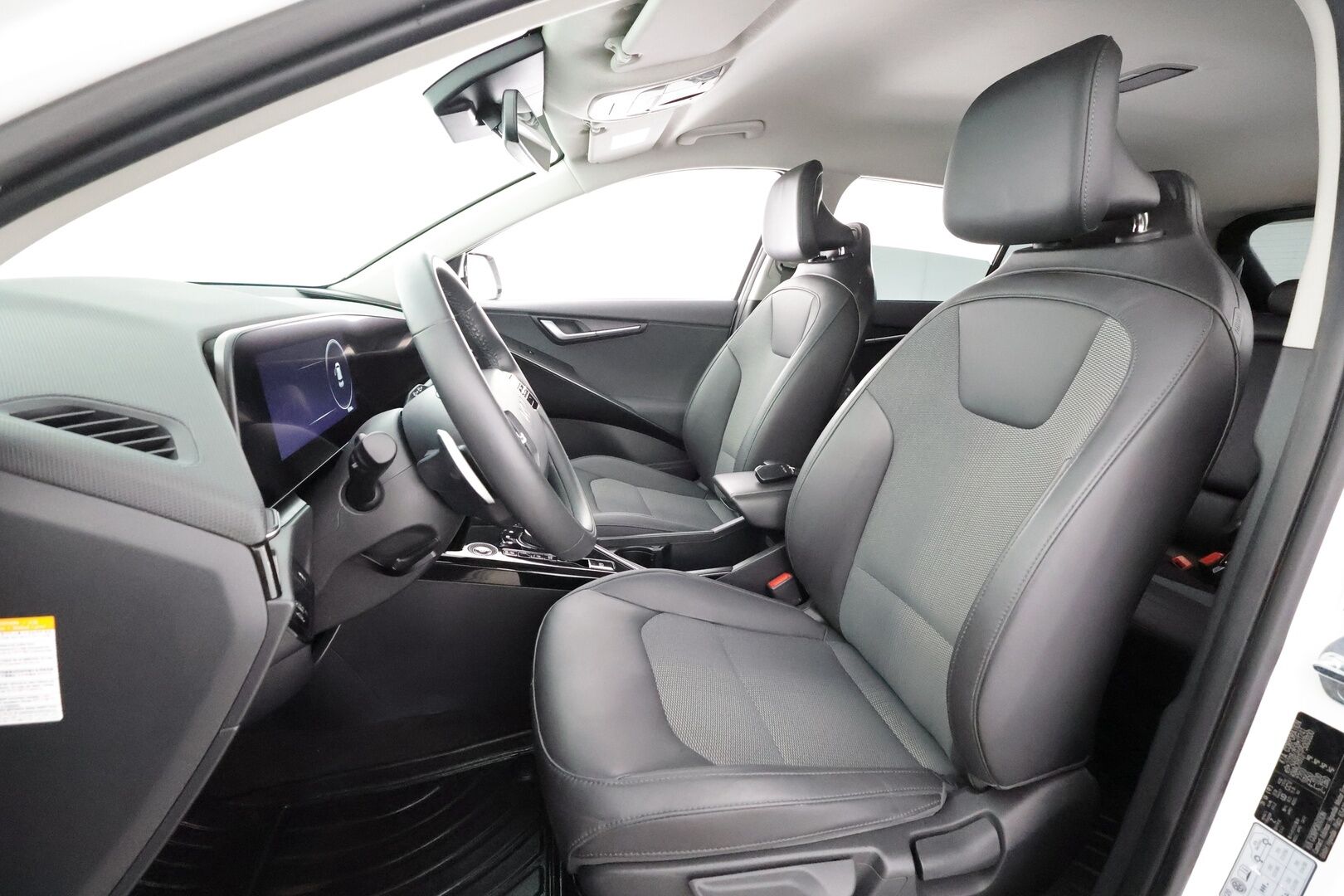 KIA NIRO 2023 64,8kWh Vision * ACC / P.kamera / ILP / Navi / Puolinahat / Keyless / Ratinlämmitin * - Akku kuntotarkastettu SoH 97,1%