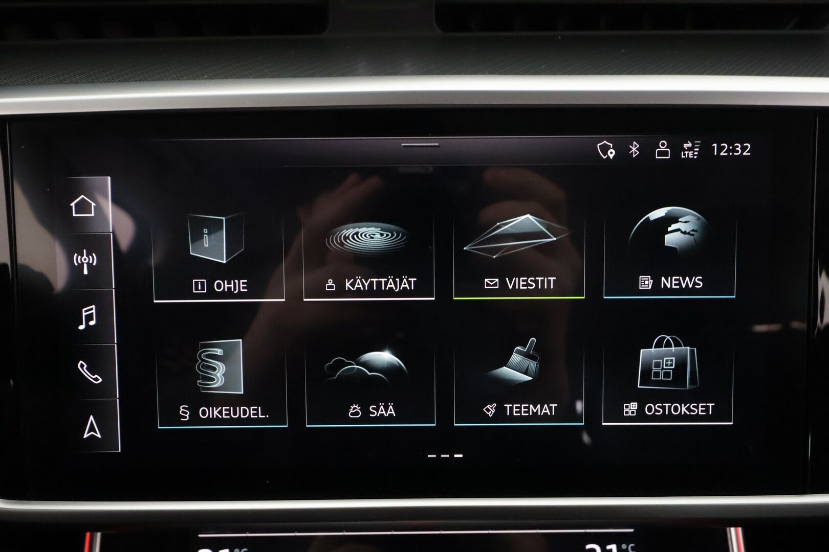 AUDI A6 2023 Avant 50 TFSI e quattro * ACC/  Koukku / P.kamera / Sporttipenkit /  LED / Keyless / Apple&Android * - SoH 92.3% / Merkkihuollettu / Kahdet renkaat vanteineen