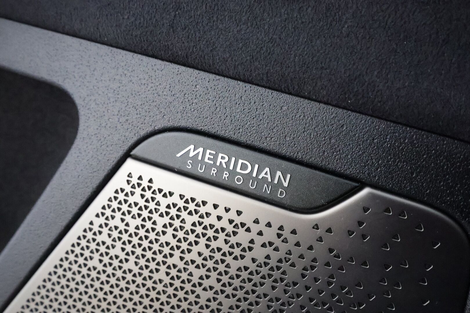 KIA EV6 2024 GT AWD 77 kWh 585 hv * ACC / HUD / Meridian / ILP / Adapt.LED / 360° / Keyless / Sporttipenkit * - Merkkihuollettu