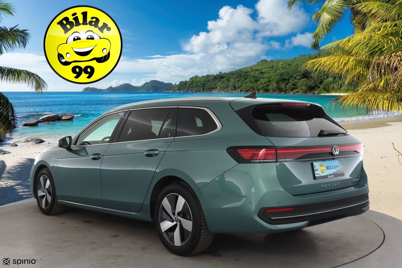 VOLKSWAGEN PASSAT 2025 Variant Comfort 1,5 eTSI 150 kW DSG * HUD / Koukku / ACC / P.Kamera / LED / Hierovat Sportpenkit * - Akku kuntotarkastettu / Merkkihuollettu / 2x Latauskaapelit