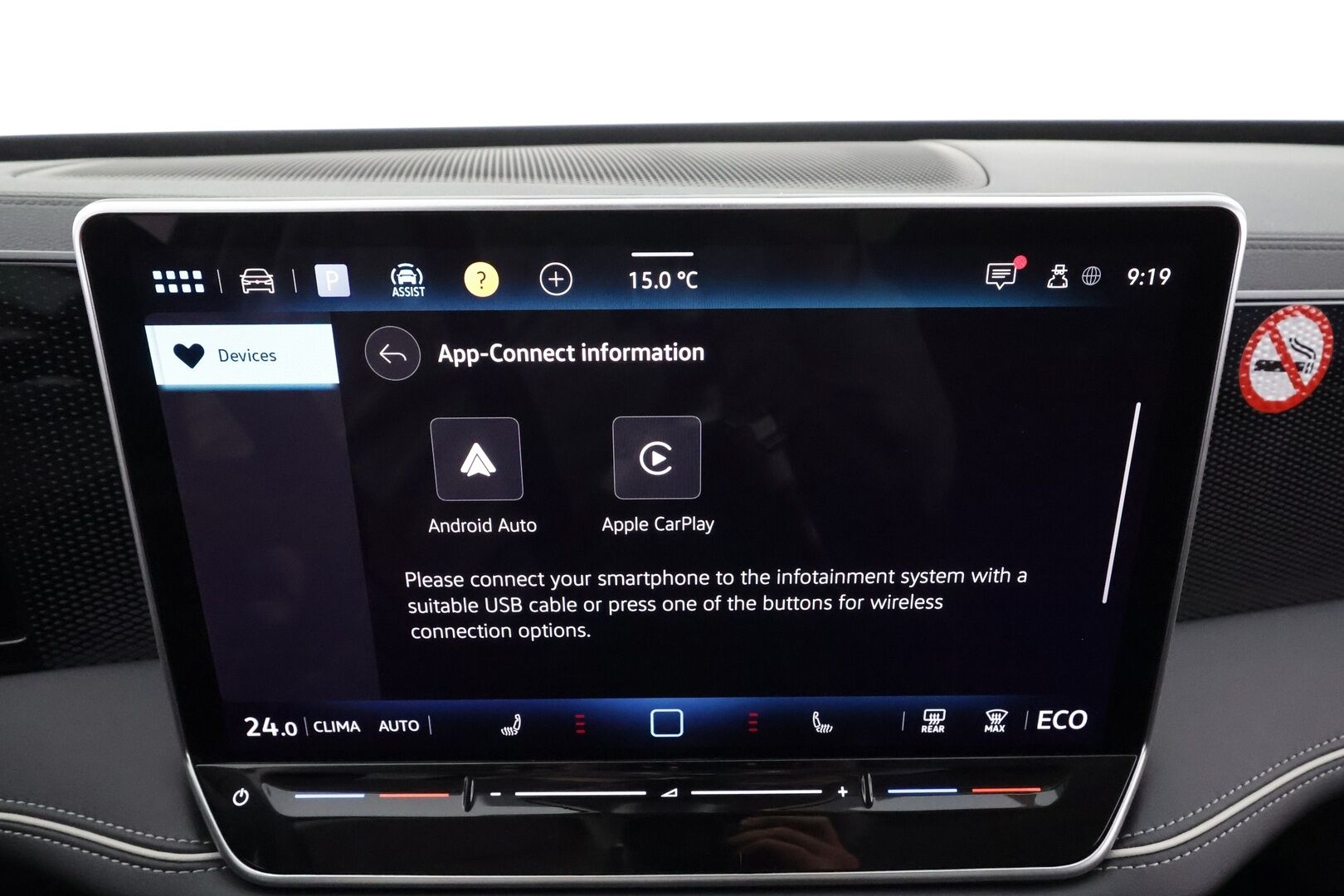 VOLKSWAGEN PASSAT 2025 Variant Comfort 1,5 eTSI 150 kW DSG * HUD / Koukku / ACC / P.Kamera / LED / Hierovat Sportpenkit * - Akku kuntotarkastettu / Merkkihuollettu / 2x Latauskaapelit