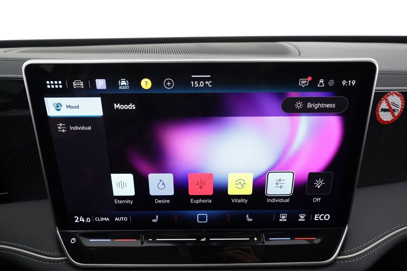 VOLKSWAGEN PASSAT 2025 Variant Comfort 1,5 eTSI 110 kW DSG-automaatti * Adapt.Vakkari / Hieronta / Vetokoukku / Peruutuskamera / HUD / LED / Supervarusteet! - Akku kuntotarkastettu / Merkkihuollettu / 2x Latauskaapelit