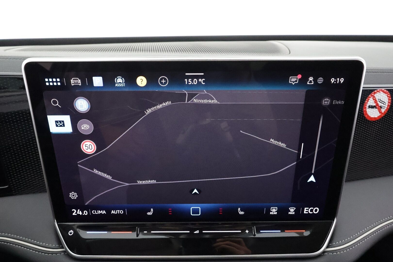 VOLKSWAGEN PASSAT 2025 Variant Comfort 1,5 eTSI 150 kW DSG * HUD / Koukku / ACC / P.Kamera / LED / Hierovat Sportpenkit * - Akku kuntotarkastettu / Merkkihuollettu / 2x Latauskaapelit