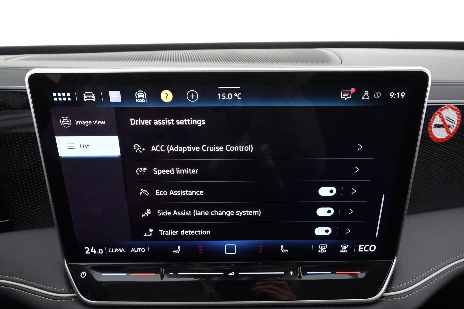 VOLKSWAGEN PASSAT 2025 Variant Comfort 1,5 eTSI 150 kW DSG * HUD / Koukku / ACC / P.Kamera / LED / Hierovat Sportpenkit * - Akku kuntotarkastettu / Merkkihuollettu / 2x Latauskaapelit