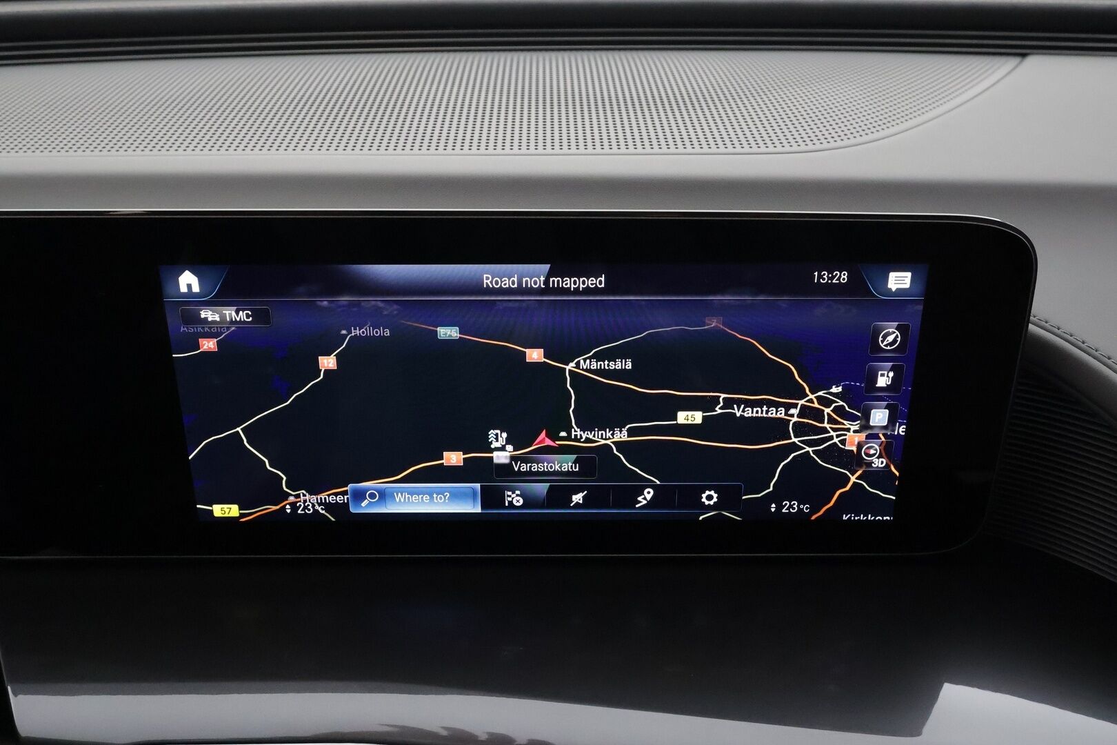MERCEDES-BENZ EQC 2023 400 4MATIC * Distronic+ / Muistipenkit / Koukku / Multibeam / P.kamera / Puolinahat / Navi / Keyless / Akustiset lasit * - Akku kuntotarkastettu / Kahdet renkaat aluvanteilla / Merkkihuollettu