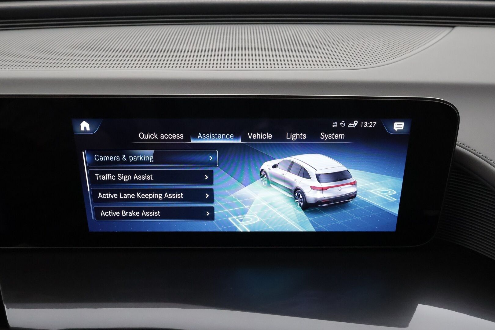 MERCEDES-BENZ EQC 2023 400 4MATIC * Distronic+ / Muistipenkit / Koukku / Multibeam / P.kamera / Puolinahat / Navi / Keyless / Akustiset lasit * - Akku kuntotarkastettu / Kahdet renkaat aluvanteilla / Merkkihuollettu