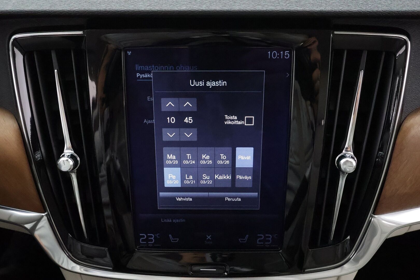 Volvo V90 2017 D4 AWD Inscription aut * ACC / 360° / Webasto / Koukku / Muistipenkit / Full LED / BLIS / Vaaleat nahat / Keyless * - Kahdet renkaat aluvanteilla / Merkkihuollettu / Huippuvarusteet - HULLUT AVAJAISHULINAT KORKOTARJOUS 3,29 %