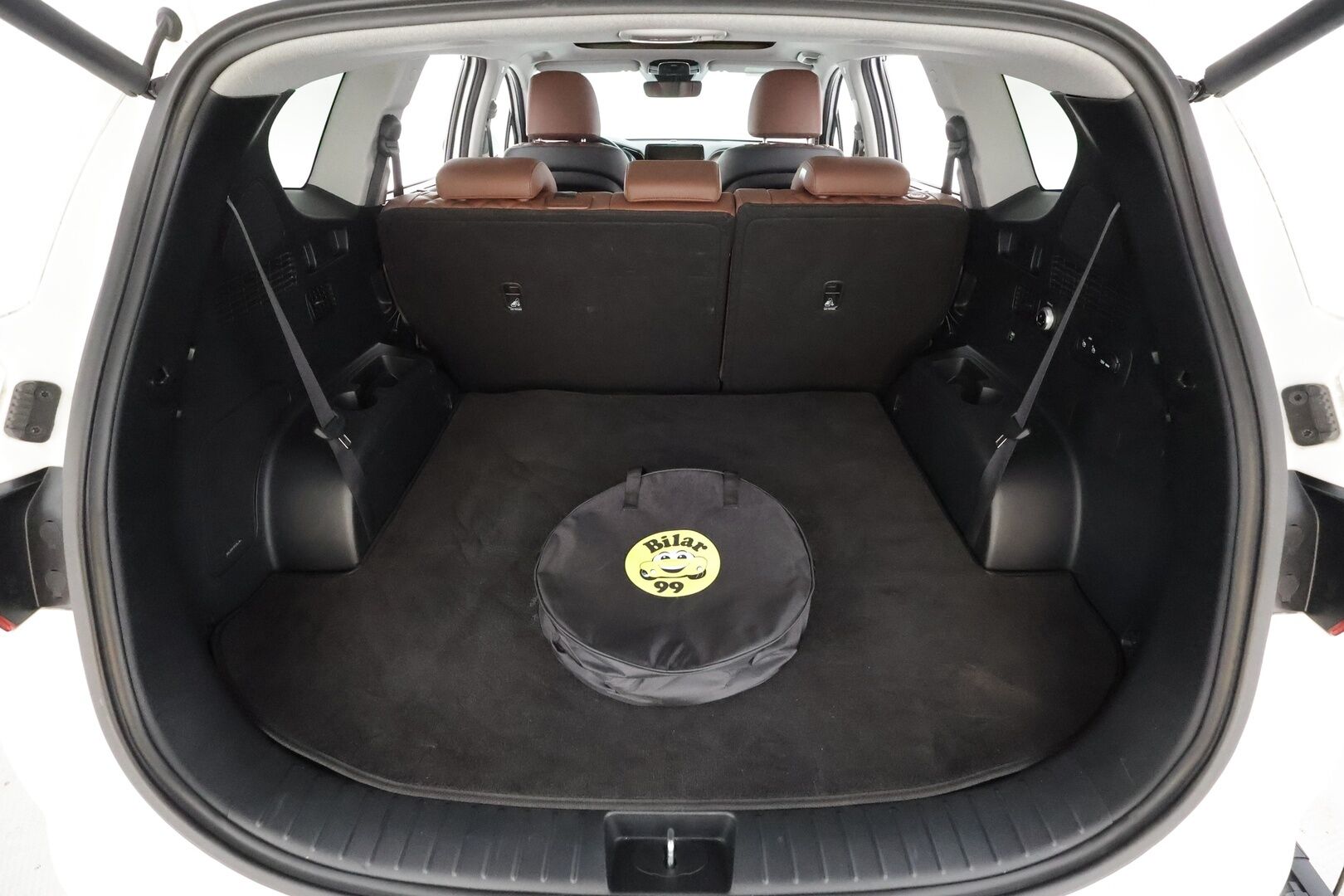 HYUNDAI SANTA FE 2023 1.6 T-GDI 265 hv Plug in 4WD 6AT Calligraphy 7P * ACC / HUD / Panorama / 360° / Ilmastoidut nahat / KRELL / Navi / LED * - Kahdet renkaat aluvanteilla / Akku kuntotarkastettu / Merkkihuollettu / Huippuvarusteet