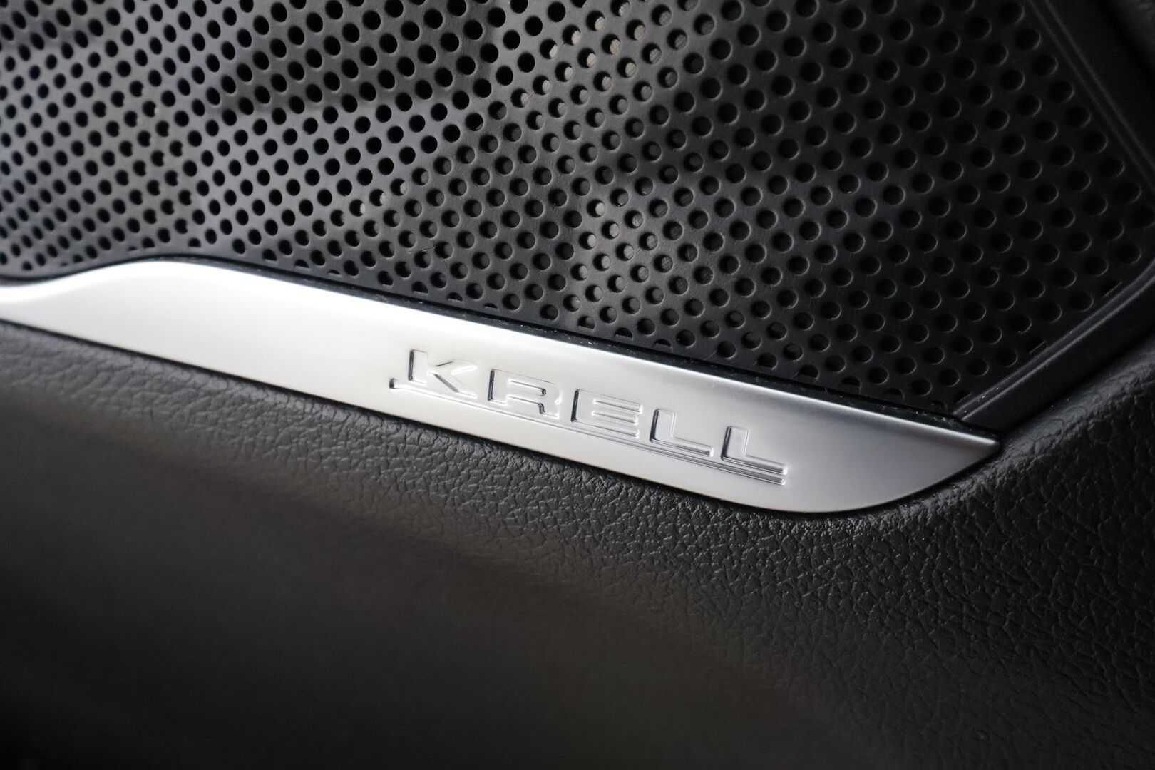 HYUNDAI SANTA FE 2023 1.6 T-GDI 265 hv Plug in 4WD 6AT Calligraphy 7P * ACC / HUD / Panorama / 360° / Ilmastoidut nahat / KRELL / Navi / LED * - Kahdet renkaat aluvanteilla / Akku kuntotarkastettu / Merkkihuollettu / Huippuvarusteet