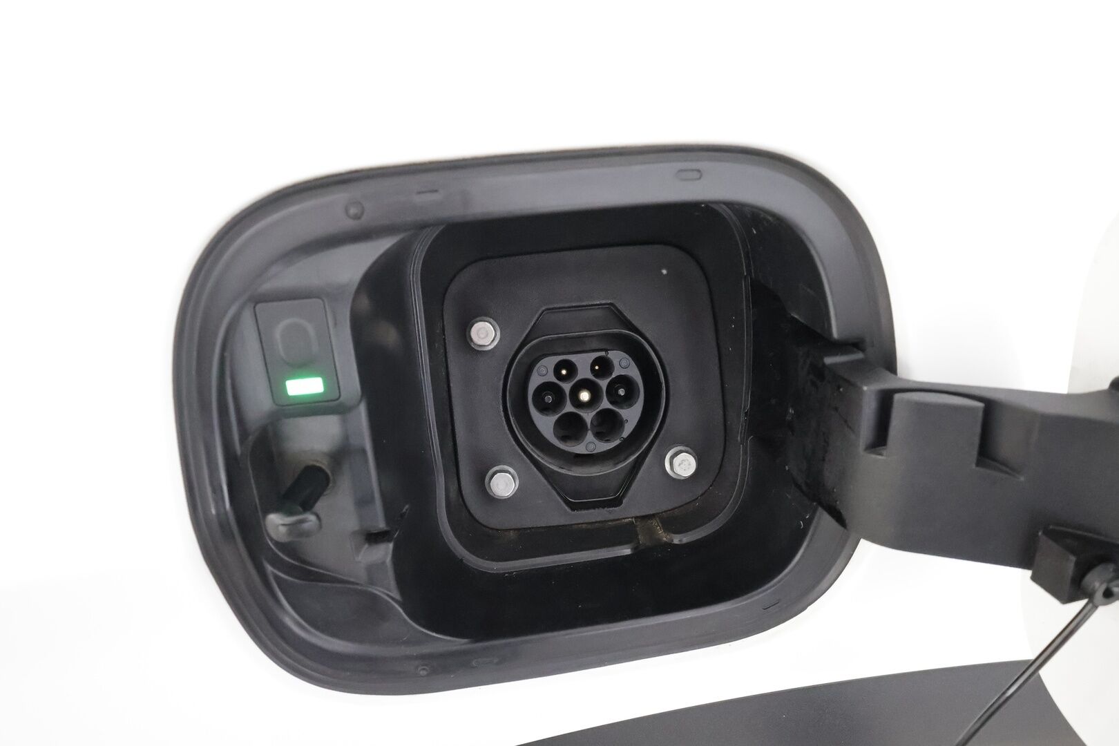 HYUNDAI SANTA FE 2023 1.6 T-GDI 265 hv Plug in 4WD 6AT Calligraphy 7P * ACC / HUD / Panorama / 360° / Ilmastoidut nahat / KRELL / Navi / LED * - Kahdet renkaat aluvanteilla / Akku kuntotarkastettu / Merkkihuollettu / Huippuvarusteet