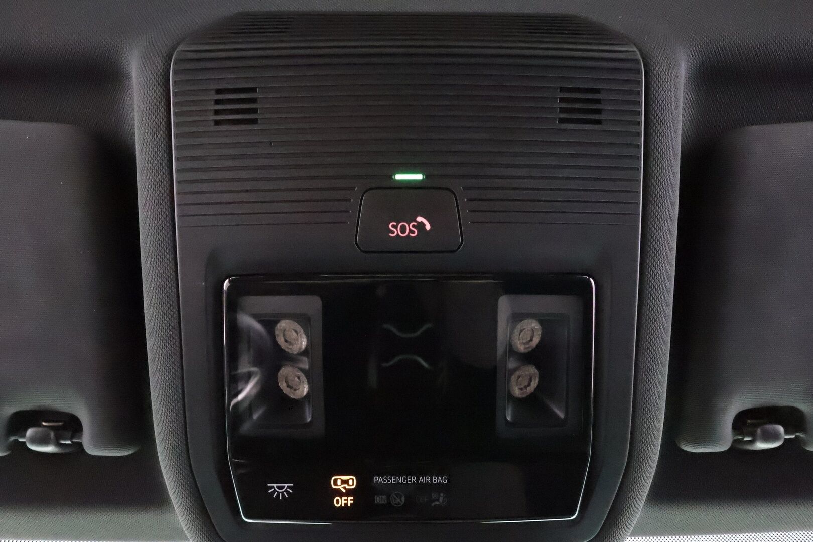 VOLKSWAGEN ID.4 2022 GTX Dual Motor AWD * ILP / ACC / P.kamera / Matrix-LED / Navi / Kaistavahti / Keyless * - Kahdet renkaat aluvanteilla / Merkkihuollot