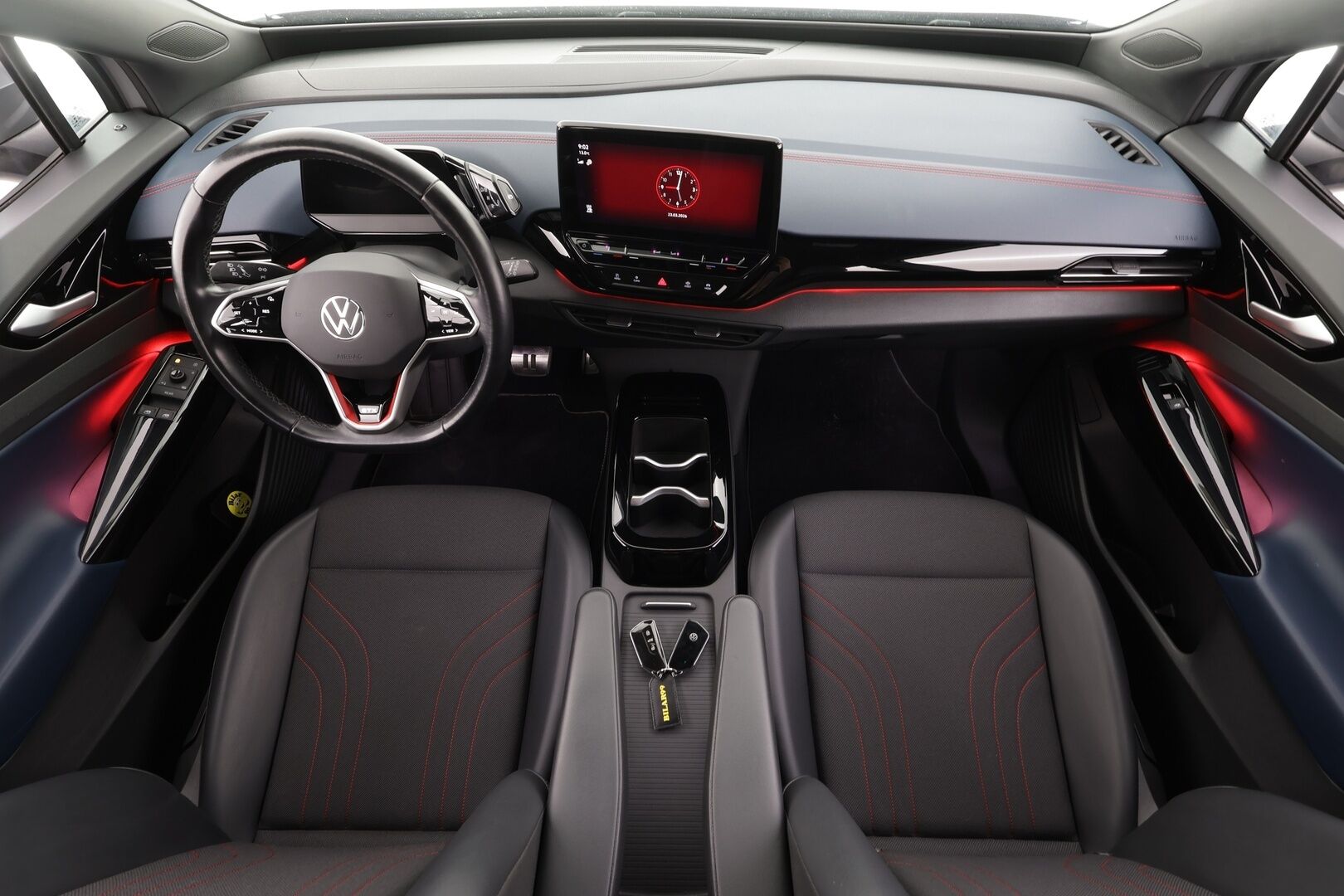 VOLKSWAGEN ID.4 2022 GTX Dual Motor AWD * ILP / ACC / P.kamera / Matrix-LED / Navi / Kaistavahti / Keyless * - Kahdet renkaat aluvanteilla / Merkkihuollot