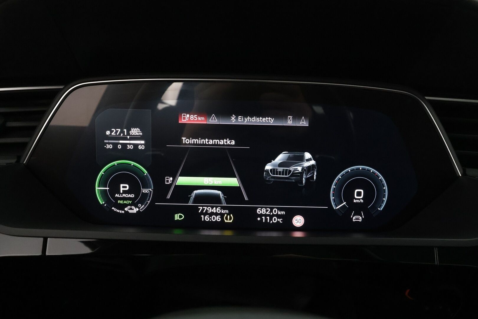 AUDI E-TRON 2023 55 Quattro 503hv * ACC / Akkukäyttöinen lisälämmitin / Koukku / Panorama / 360-kamera / Muistinahat / Matrix-LED / Keyless * - Koti & Kauppalaturi