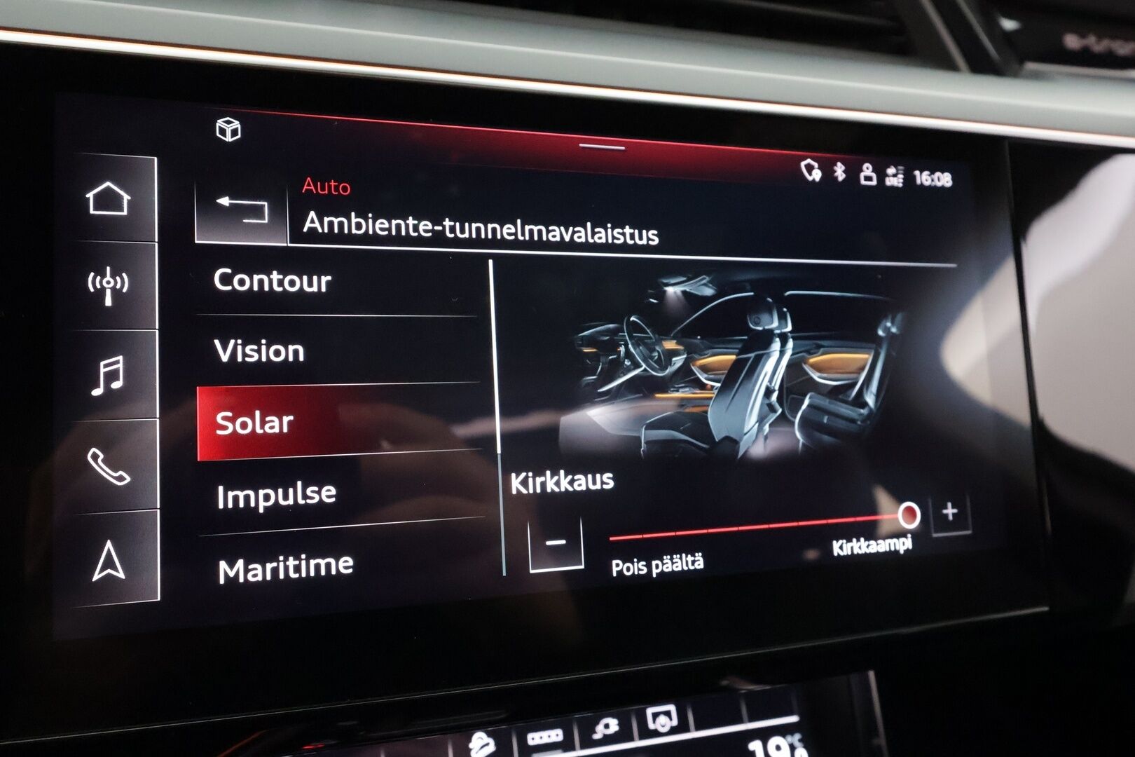 AUDI E-TRON 2023 55 Quattro 503hv * ACC / Akkukäyttöinen lisälämmitin / Koukku / Panorama / 360-kamera / Muistinahat / Matrix-LED / Keyless * - Koti & Kauppalaturi
