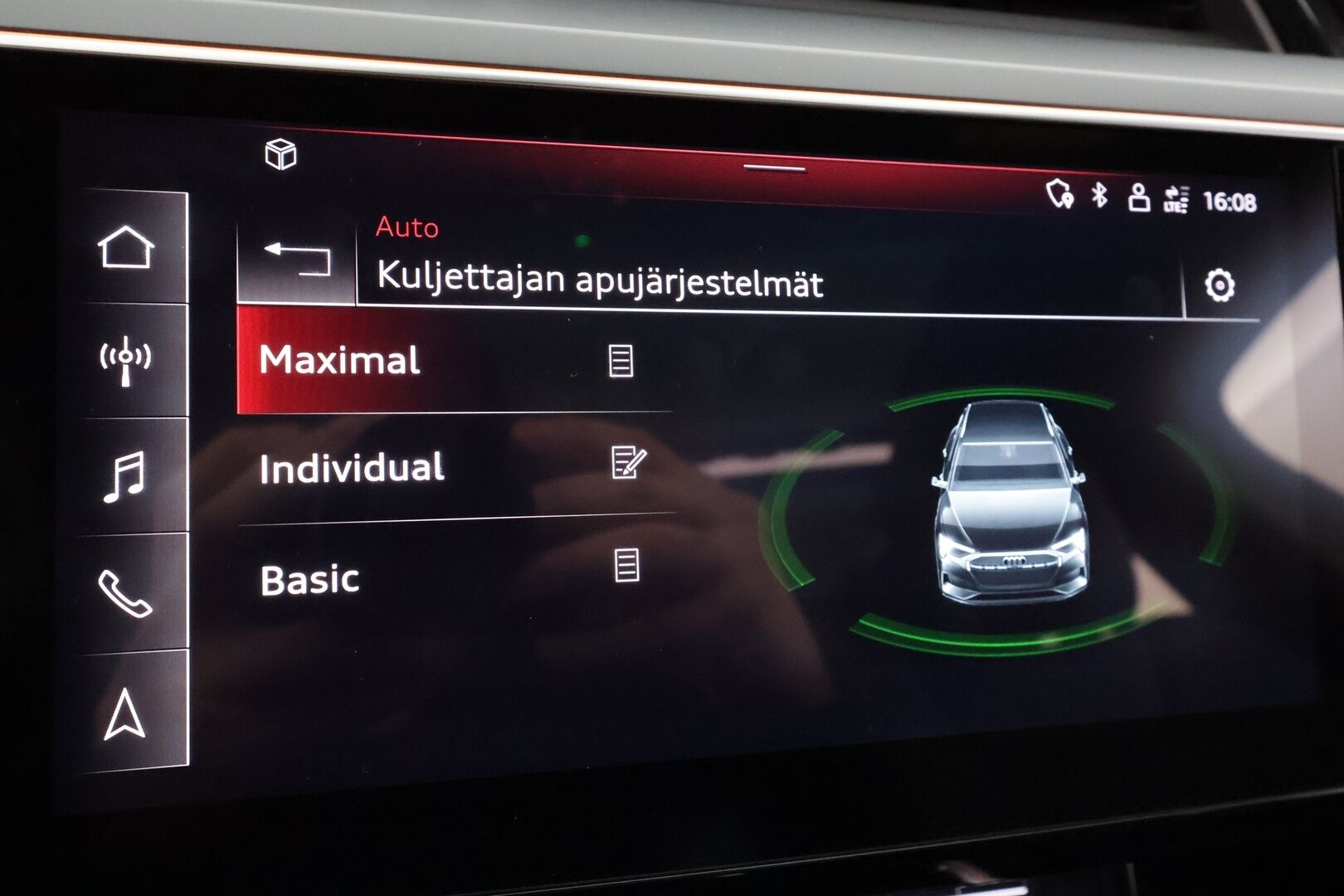 AUDI E-TRON 2023 55 Quattro 503hv * ACC / Akkukäyttöinen lisälämmitin / Koukku / Panorama / 360-kamera / Muistinahat / Matrix-LED / Keyless * - Koti & Kauppalaturi