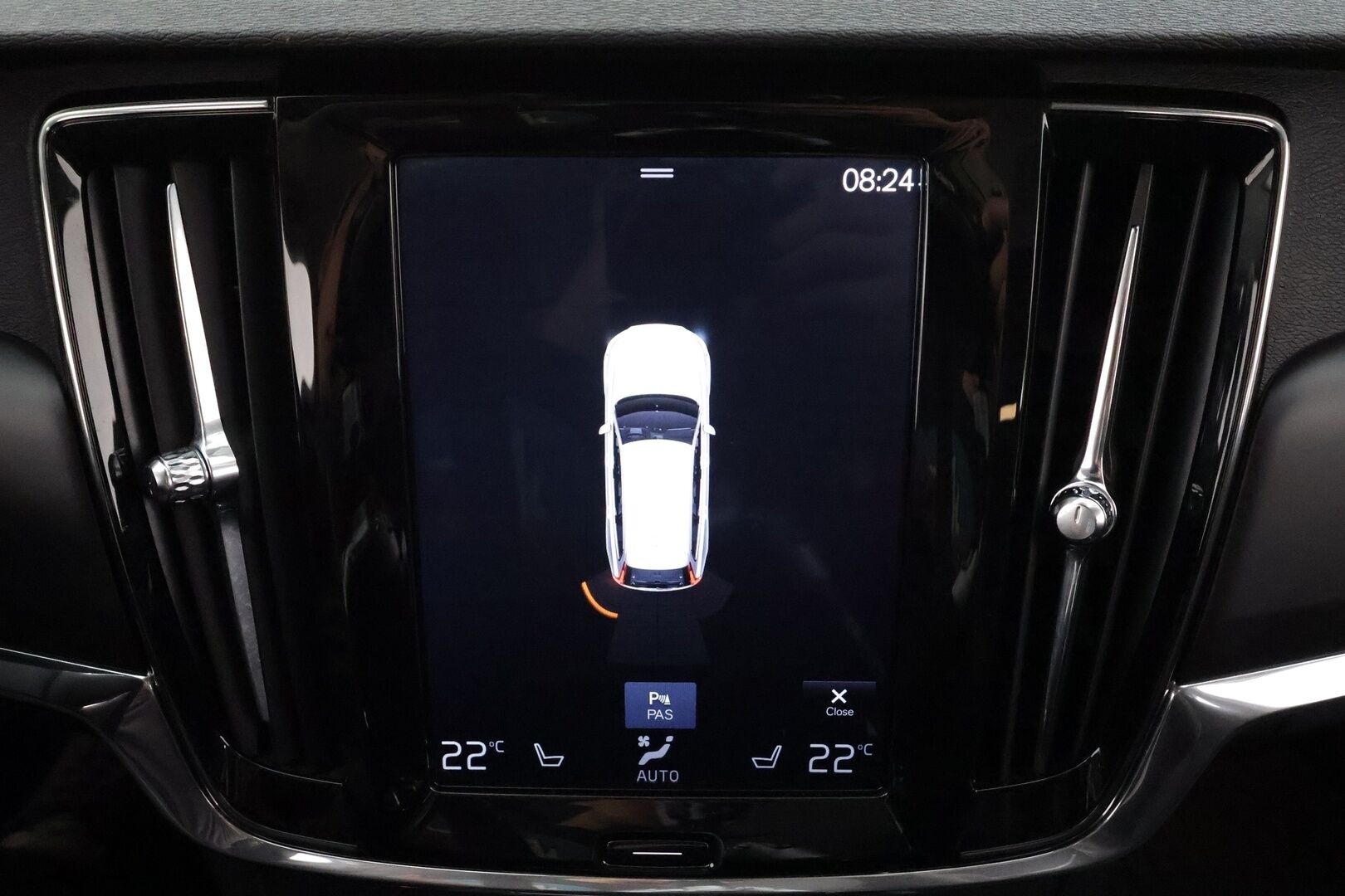 Volvo V90 CROSS COUNTRY 2018 D4 AWD Advanced aut * ACC / Webasto / Navi / LED / P.tutka / VOC / Ratinlämmitin * - Kahdet renkaat aluvanteilla / Huollettu 111tkm / Ei Adblue!