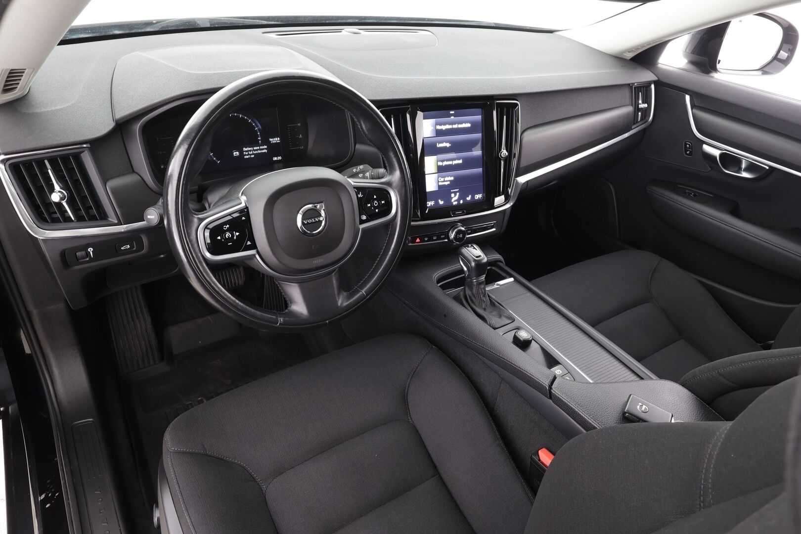 Volvo V90 CROSS COUNTRY 2018 D4 AWD Advanced aut * ACC / Webasto / Navi / LED / P.tutka / VOC / Ratinlämmitin * - Kahdet renkaat aluvanteilla / Huollettu 111tkm / Ei Adblue!