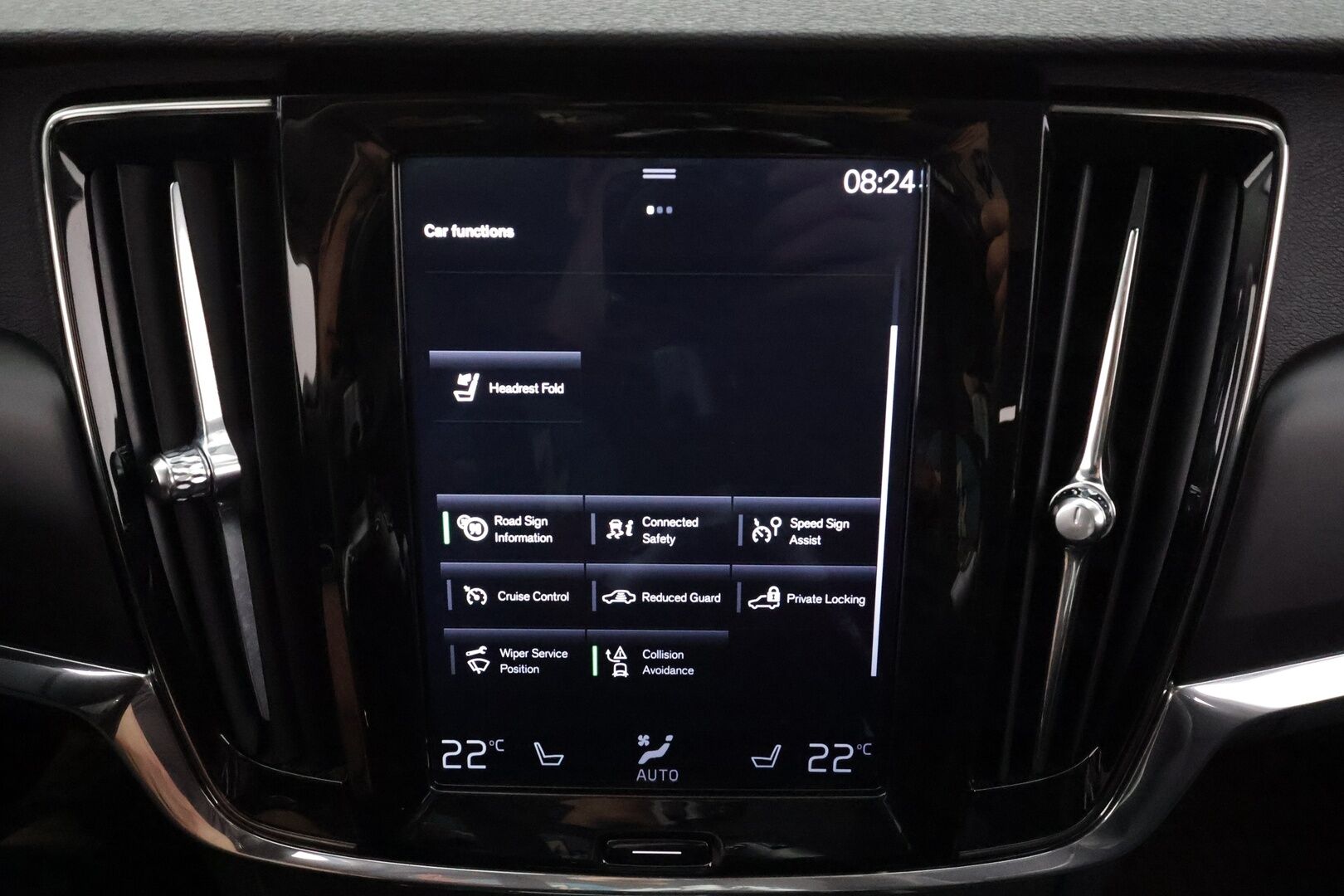 Volvo V90 CROSS COUNTRY 2018 D4 AWD Advanced aut * ACC / Webasto / Navi / LED / P.tutka / VOC / Ratinlämmitin * - Kahdet renkaat aluvanteilla / Huollettu 111tkm / Ei Adblue!