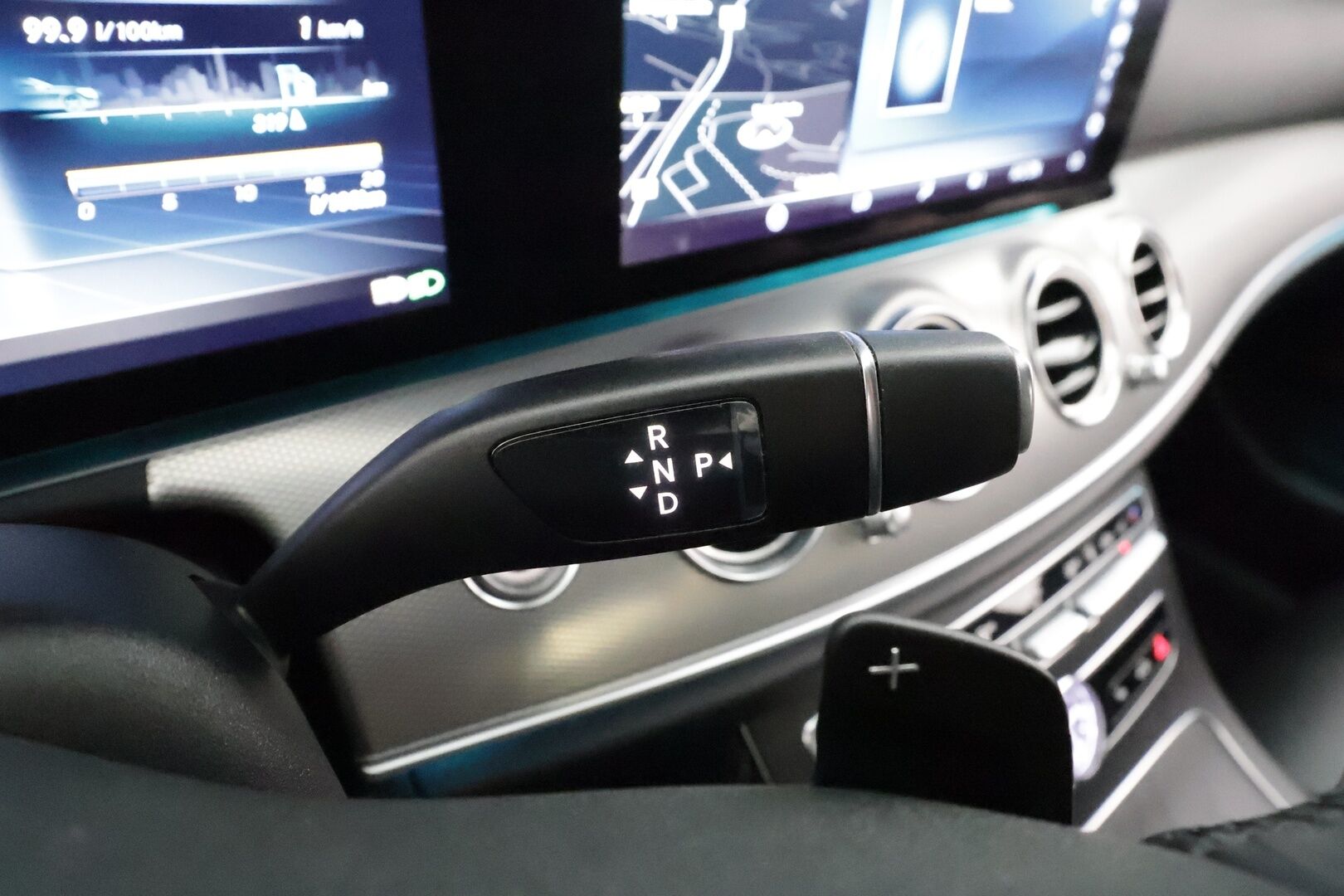 MERCEDES-BENZ E 2019 220 d 4MATIC AMG 9G-Tronic - Distronic+ | Webasto | Koukku | Multibeam-LED | 360-Kamera | Muistipenkit | Apple&Android 