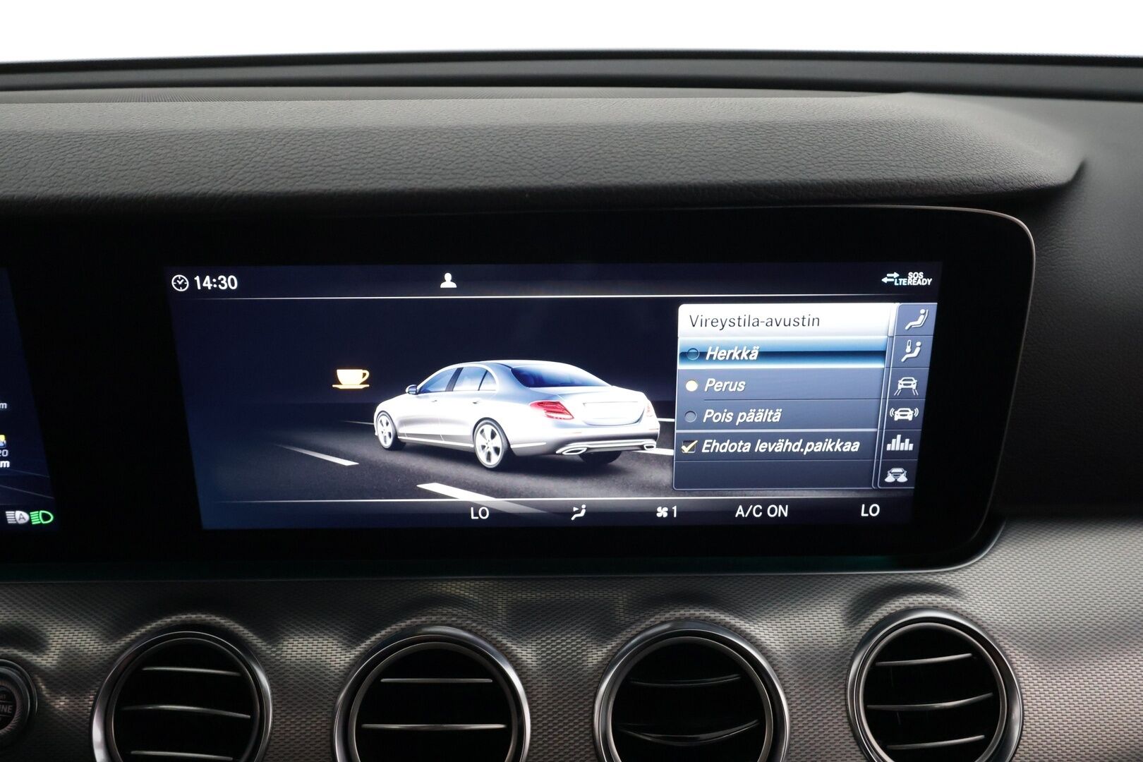 MERCEDES-BENZ E 2019 220 d 4MATIC AMG 9G-Tronic * Distronic+ / Webasto / Koukku / Multibeam-LED / 360-Kamera / Muistipenkit / Apple&Android * - Kahdet Renkaat - HULLUT AVAJAISHULINAT KORKOTARJOUS 3,29 %