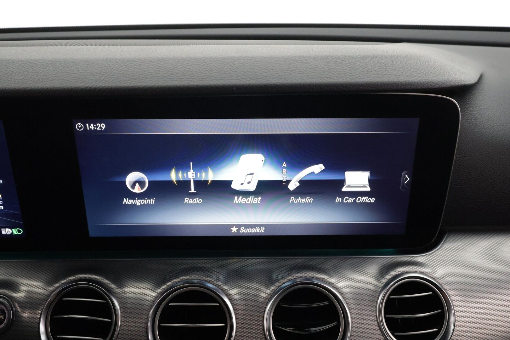 MERCEDES-BENZ E 2019 220 d 4MATIC AMG 9G-Tronic * Distronic+ / Webasto / Koukku / Multibeam-LED / 360-Kamera / Muistipenkit / Apple&Android * - Kahdet Renkaat - HULLUT AVAJAISHULINAT KORKOTARJOUS 3,29 %