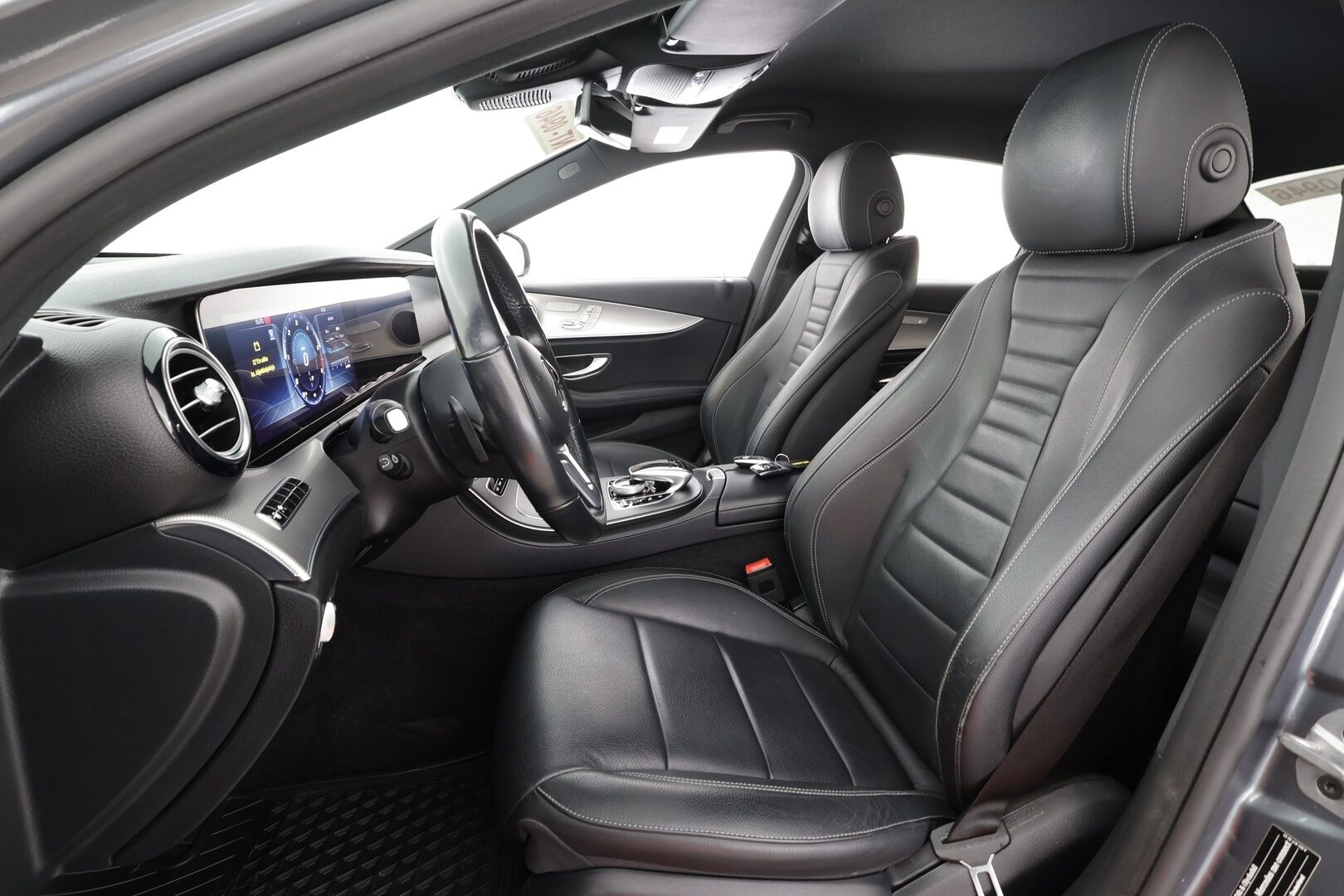 MERCEDES-BENZ E 2019 220 d 4MATIC AMG 9G-Tronic * Distronic+ / Webasto / Koukku / Multibeam-LED / 360-Kamera / Muistipenkit / Apple&Android * - Kahdet Renkaat - HULLUT AVAJAISHULINAT KORKOTARJOUS 3,29 %