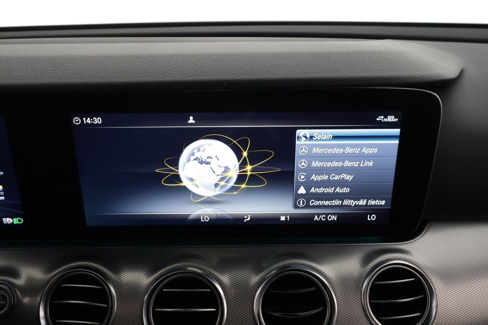 MERCEDES-BENZ E 2019 220 d 4MATIC AMG 9G-Tronic * Distronic+ / Webasto / Koukku / Multibeam-LED / 360-Kamera / Muistipenkit / Apple&Android * - Kahdet Renkaat - HULLUT AVAJAISHULINAT KORKOTARJOUS 3,29 %